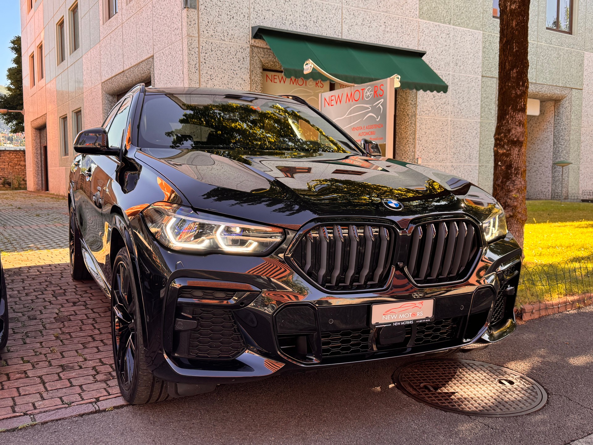 BMW X6 xDrive 48V 40d Steptronic M Sport-image-0