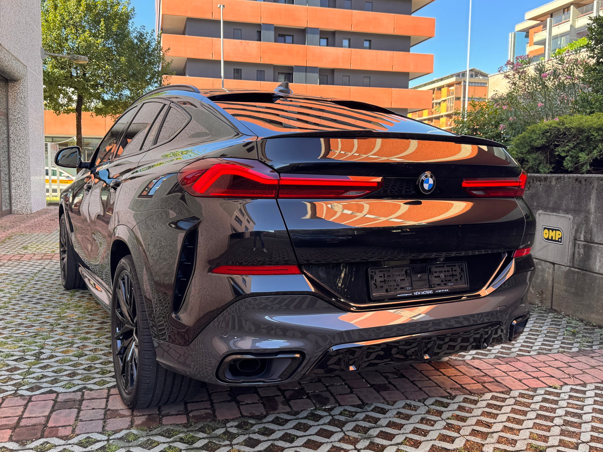 BMW X6 xDrive 48V 40d Steptronic M Sport-image-5