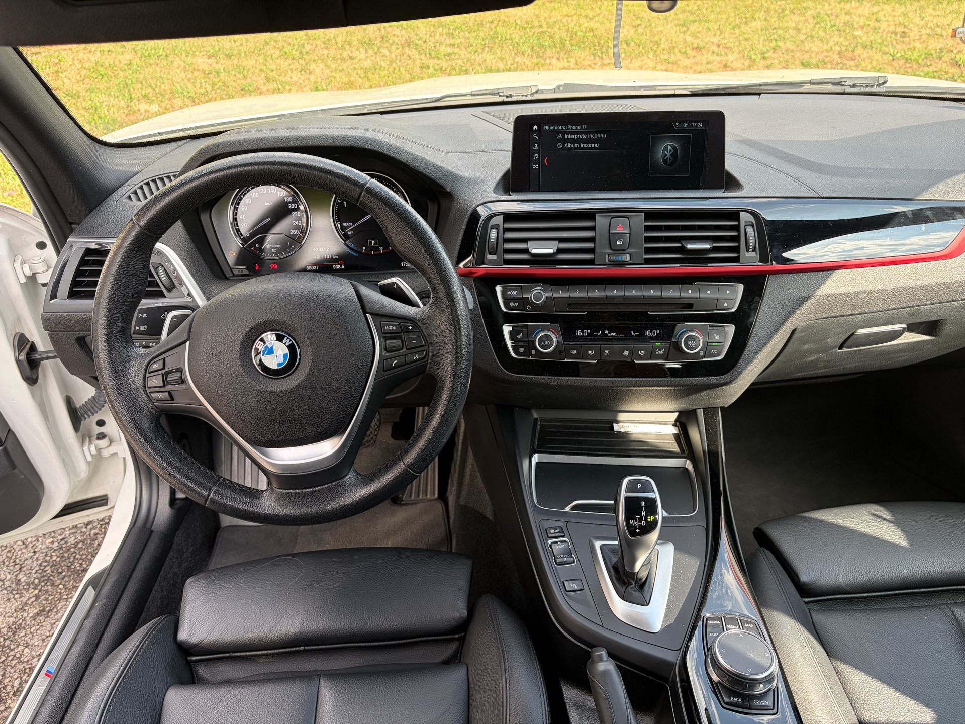 BMW 120d xDrive-image-4