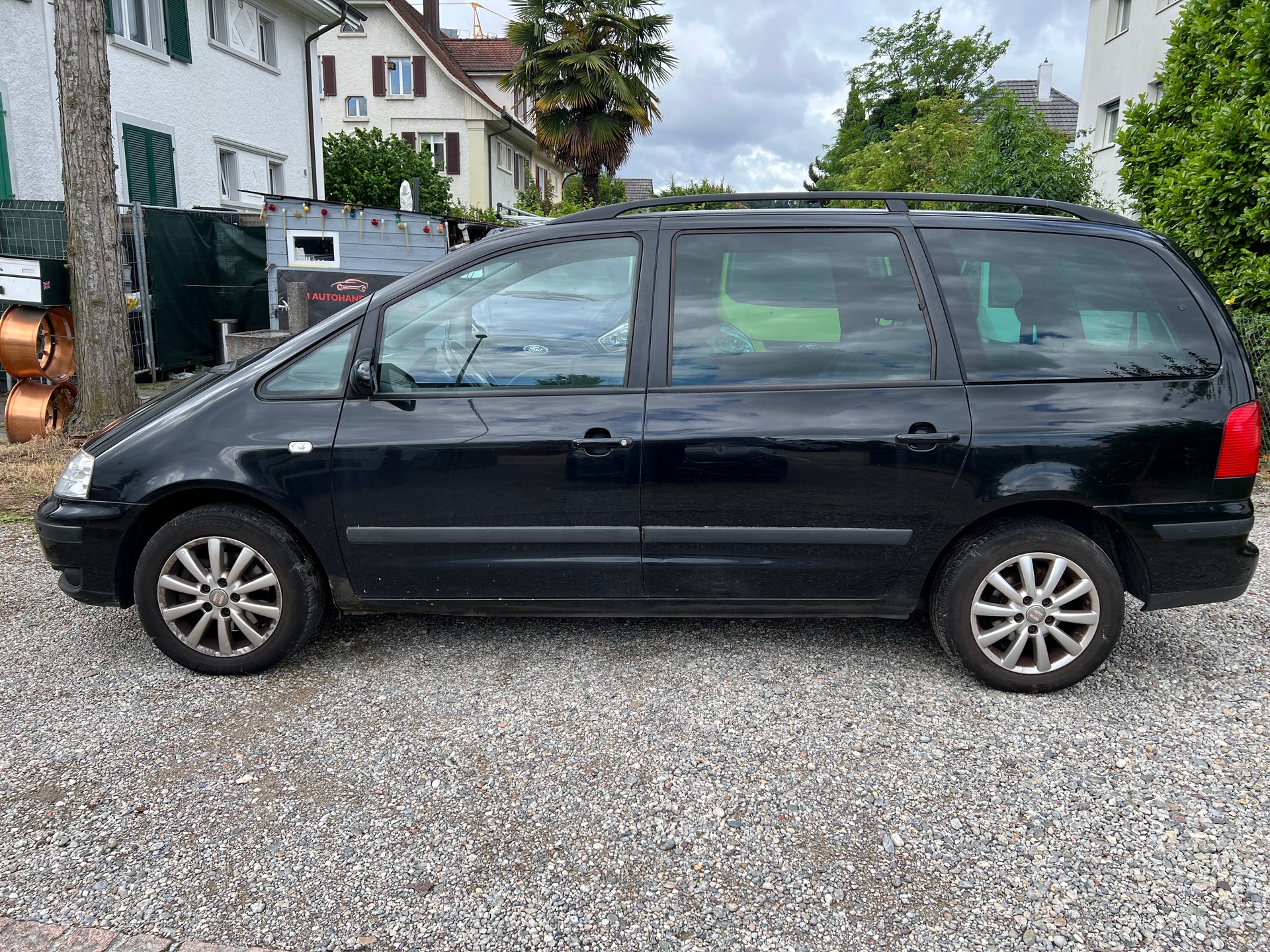 VW Sharan 1.9 TDI Highline-image-6