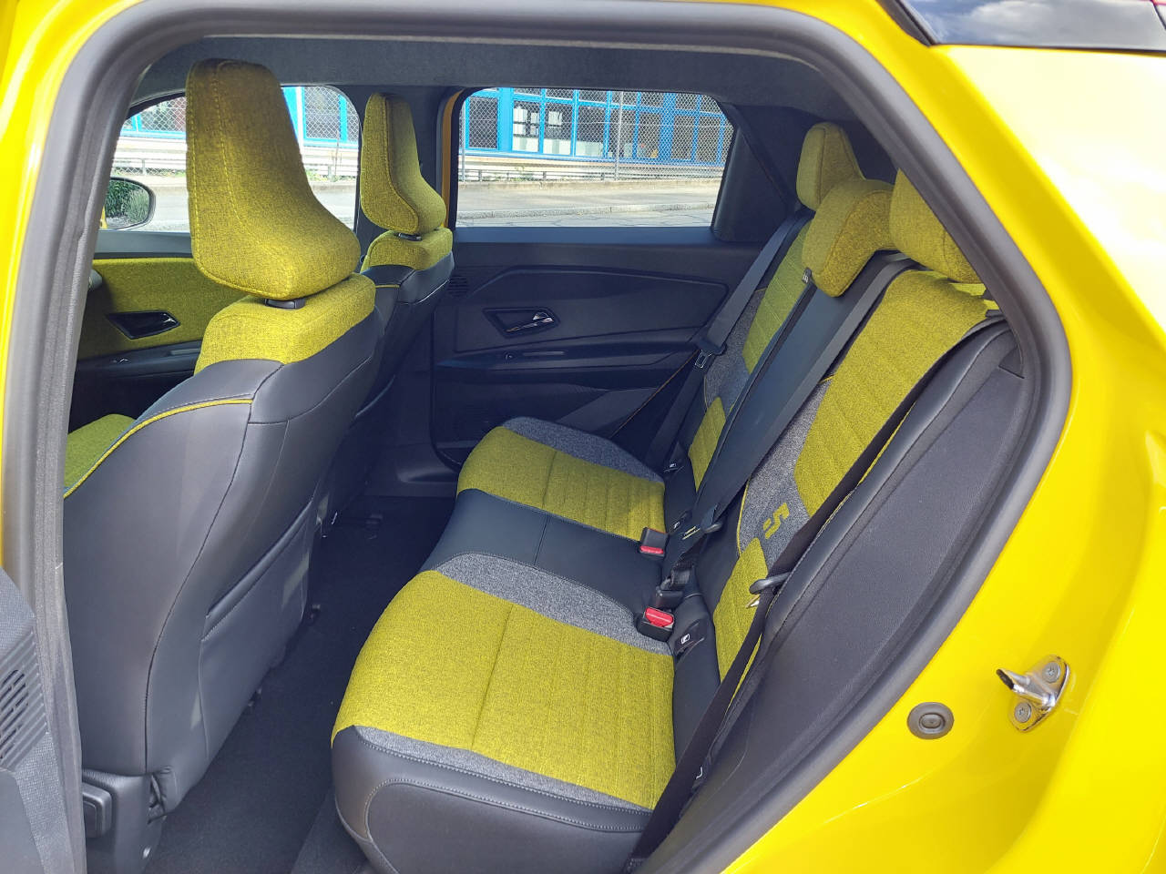 RENAULT R5 E-Tech Comfort Range iconic five-image-6