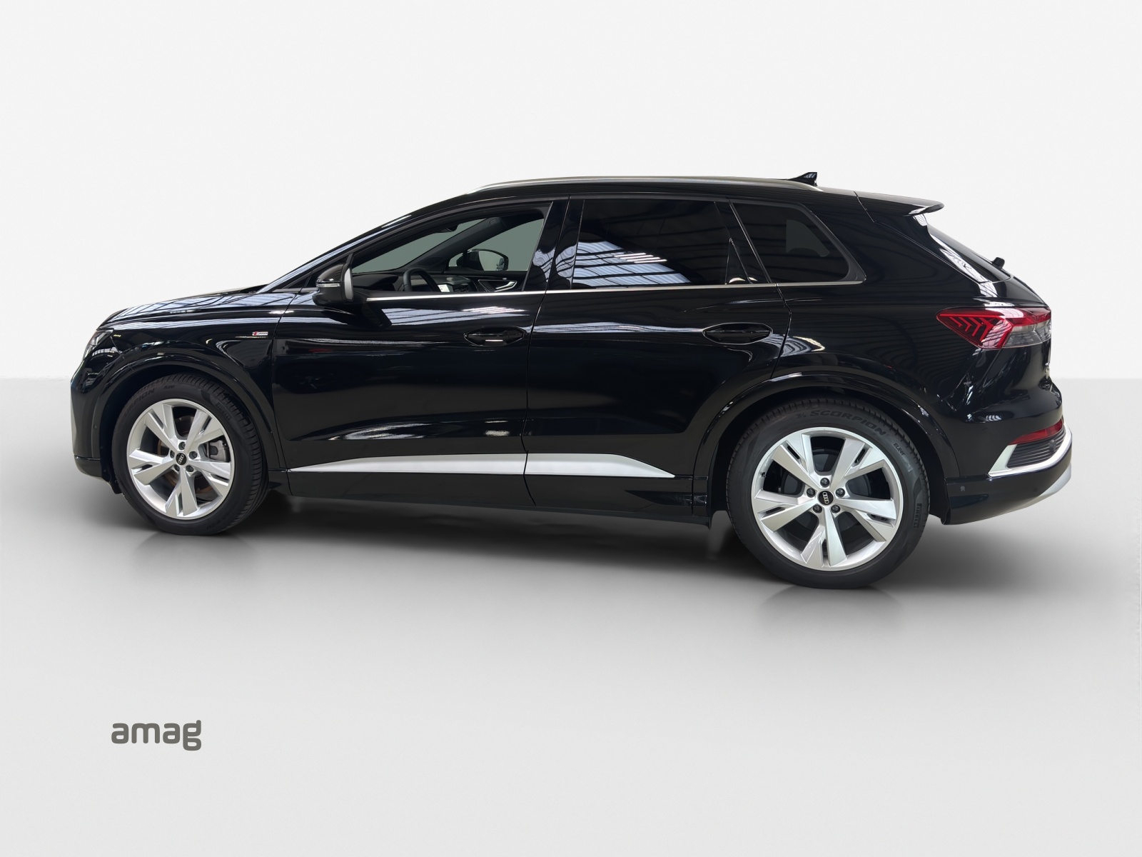 AUDI Q4 e-tron 40-image-1