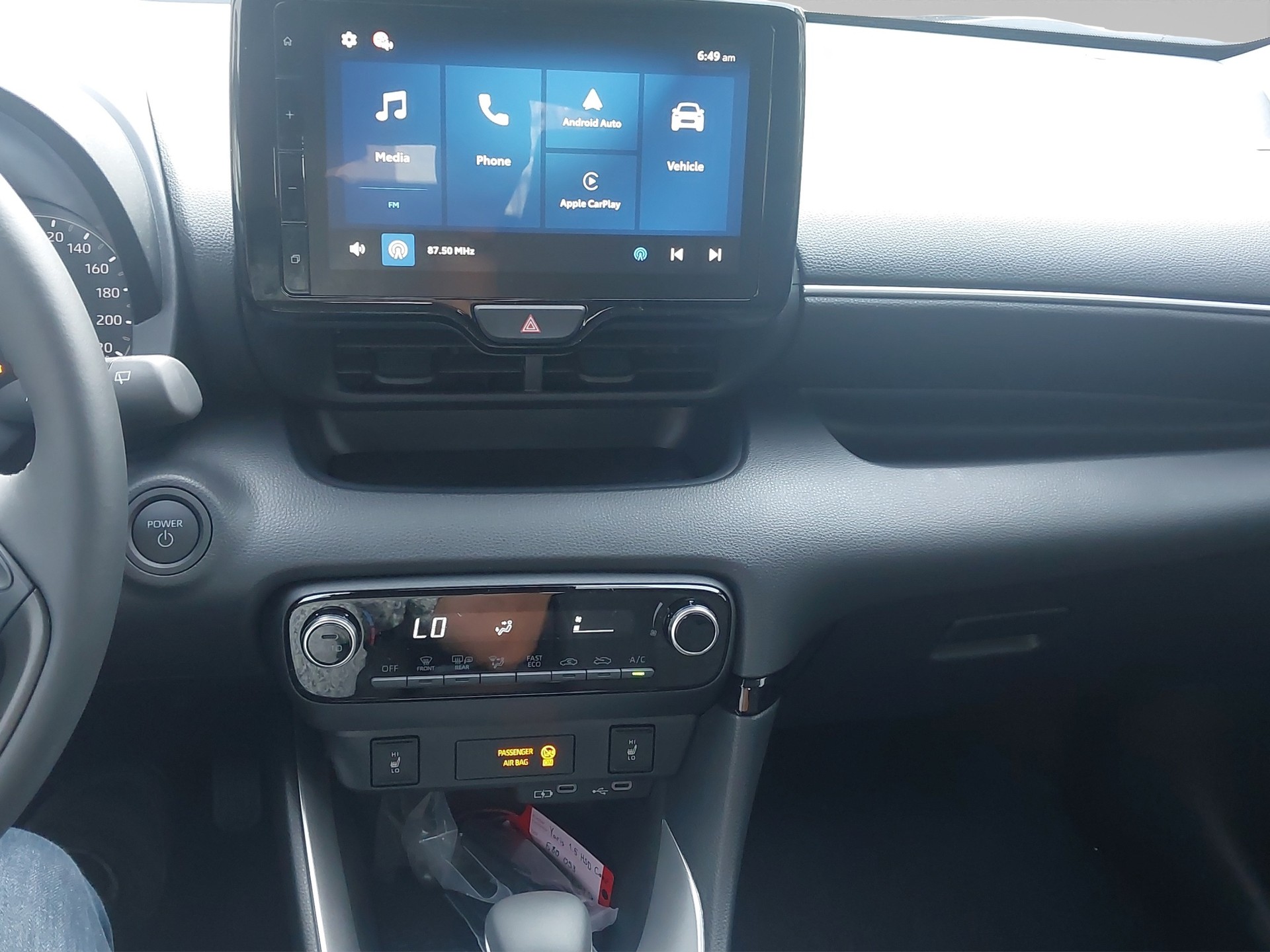 TOYOTA Yaris 1.5 VVT-i HSD Comfort-image-12