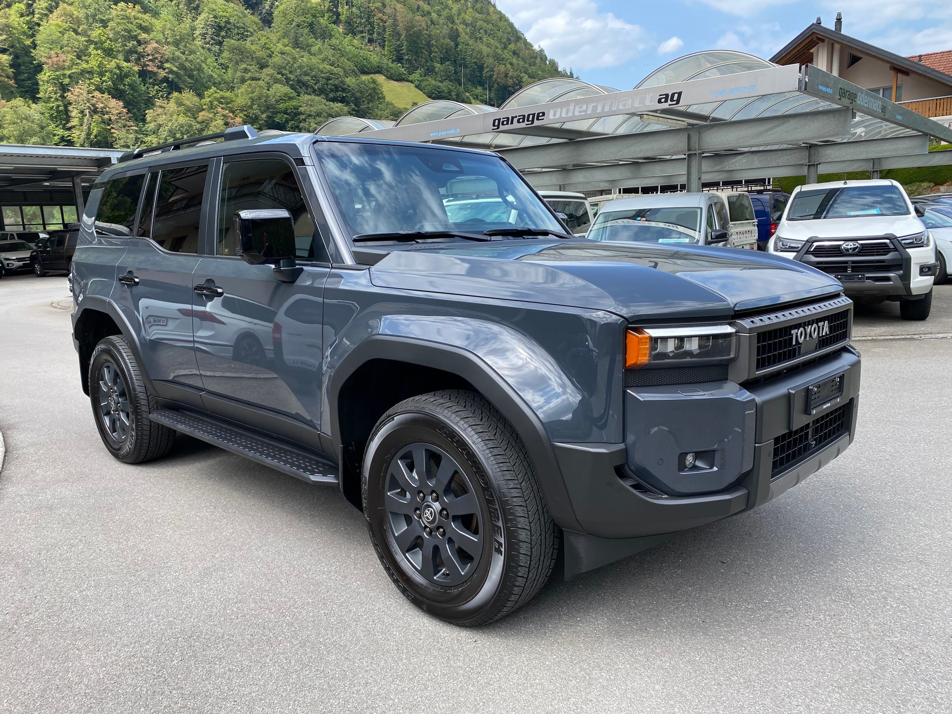 TOYOTA Land Cruiser 2.8TD Style-image-11