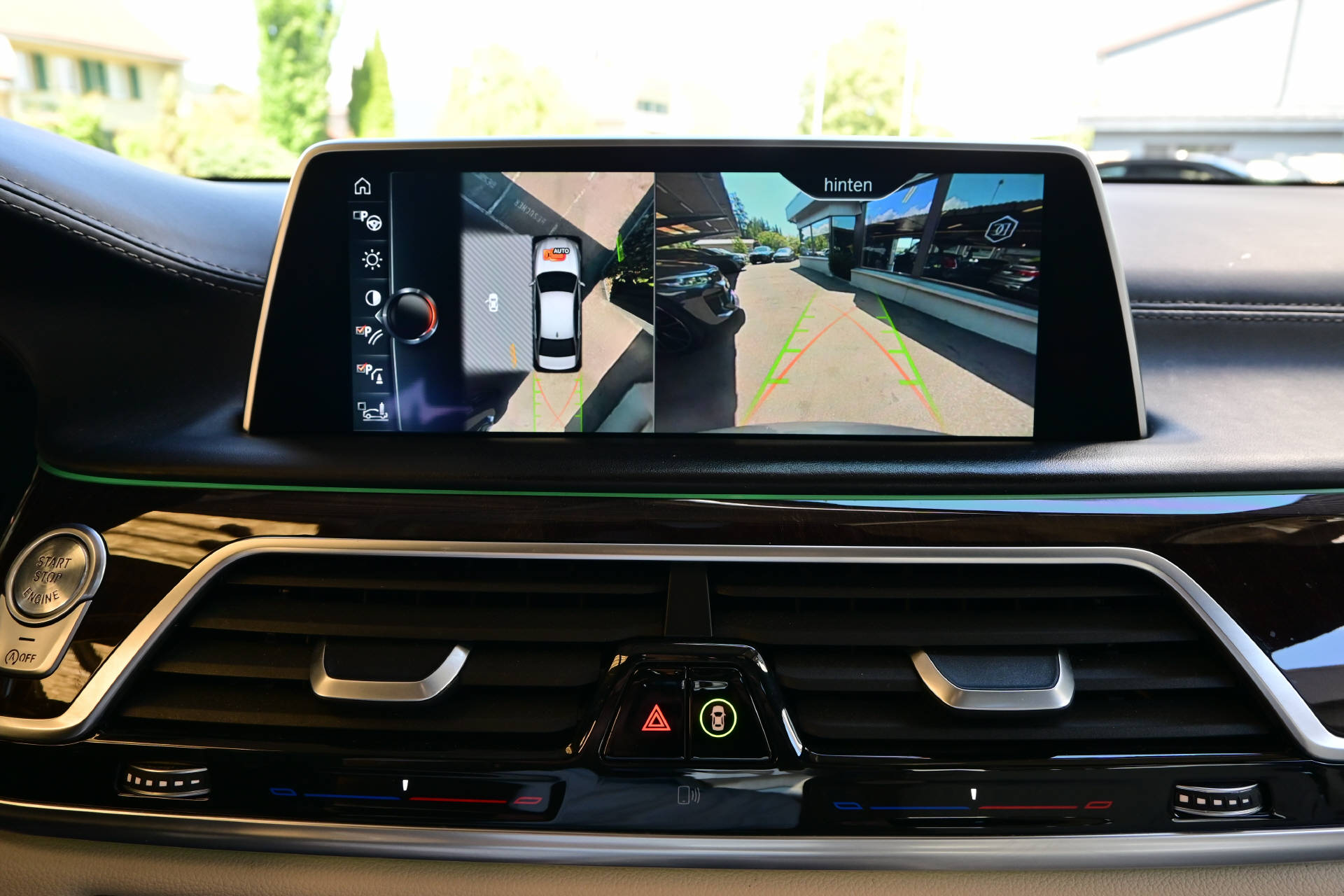 BMW 750Li xDrive *Individual*Executive Lounge-image-17