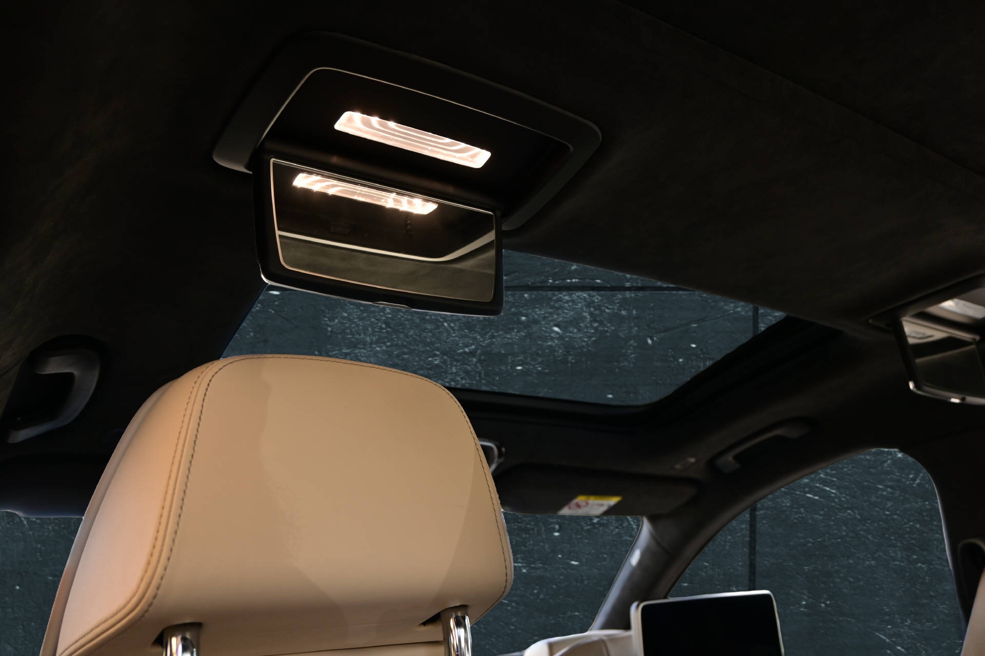 BMW 750Li xDrive *Individual*Executive Lounge-image-21