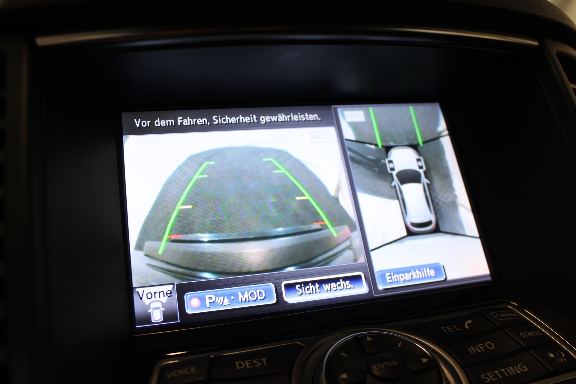 INFINITI QX70 3.7 GT Premium AWD-image-15