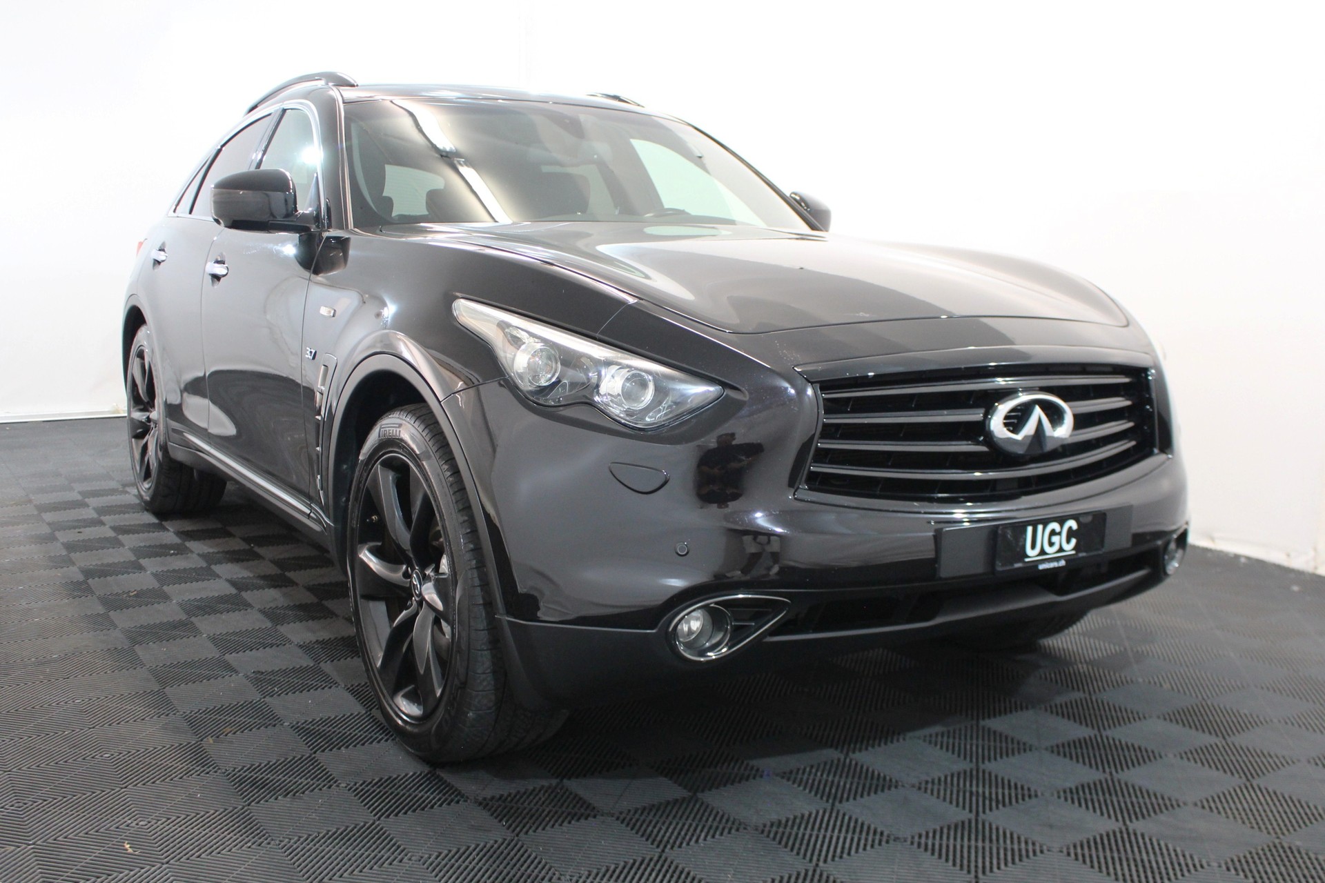 INFINITI QX70 3.7 GT Premium AWD-image-0