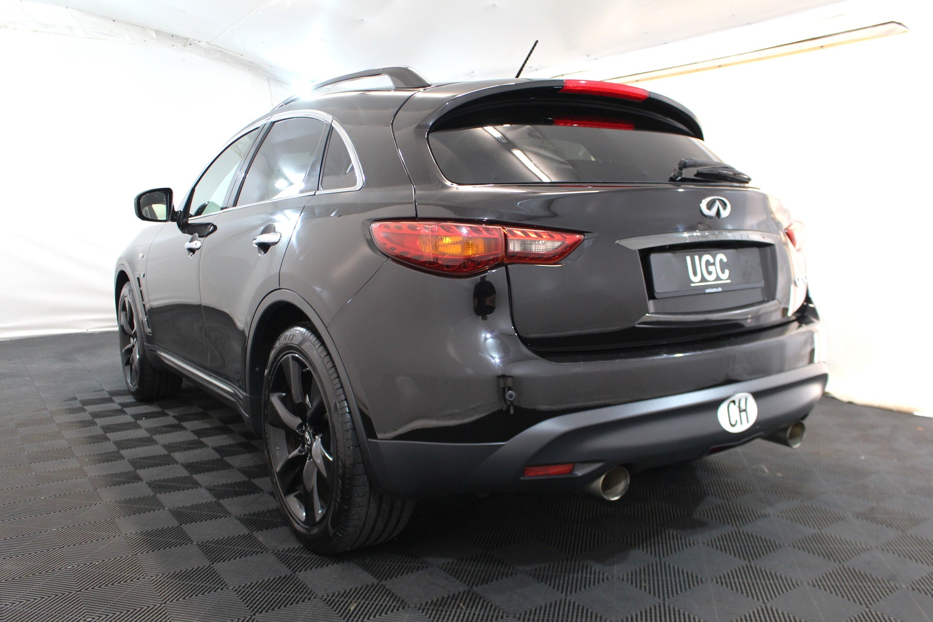 INFINITI QX70 3.7 GT Premium AWD-image-3