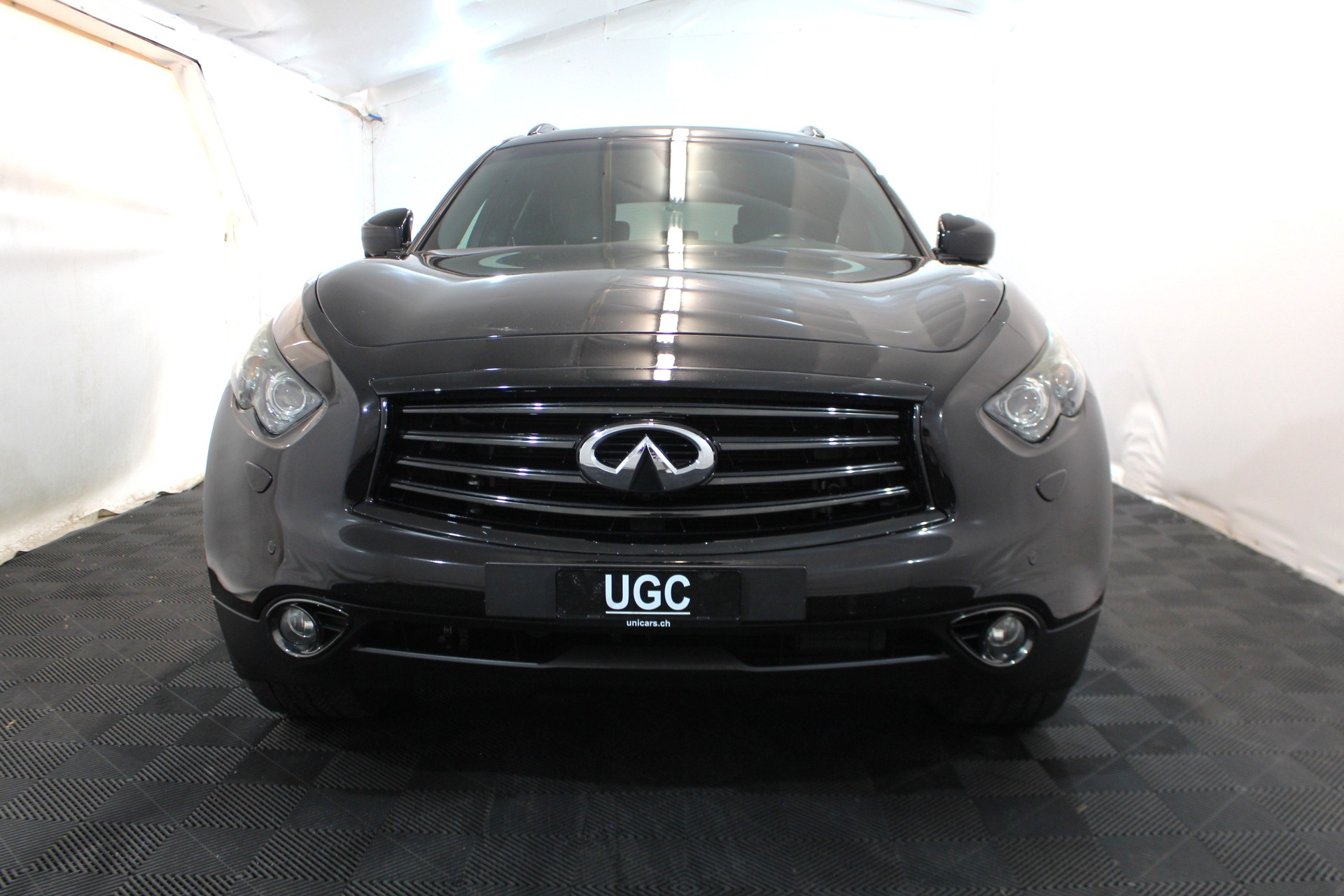 INFINITI QX70 3.7 GT Premium AWD-image-1