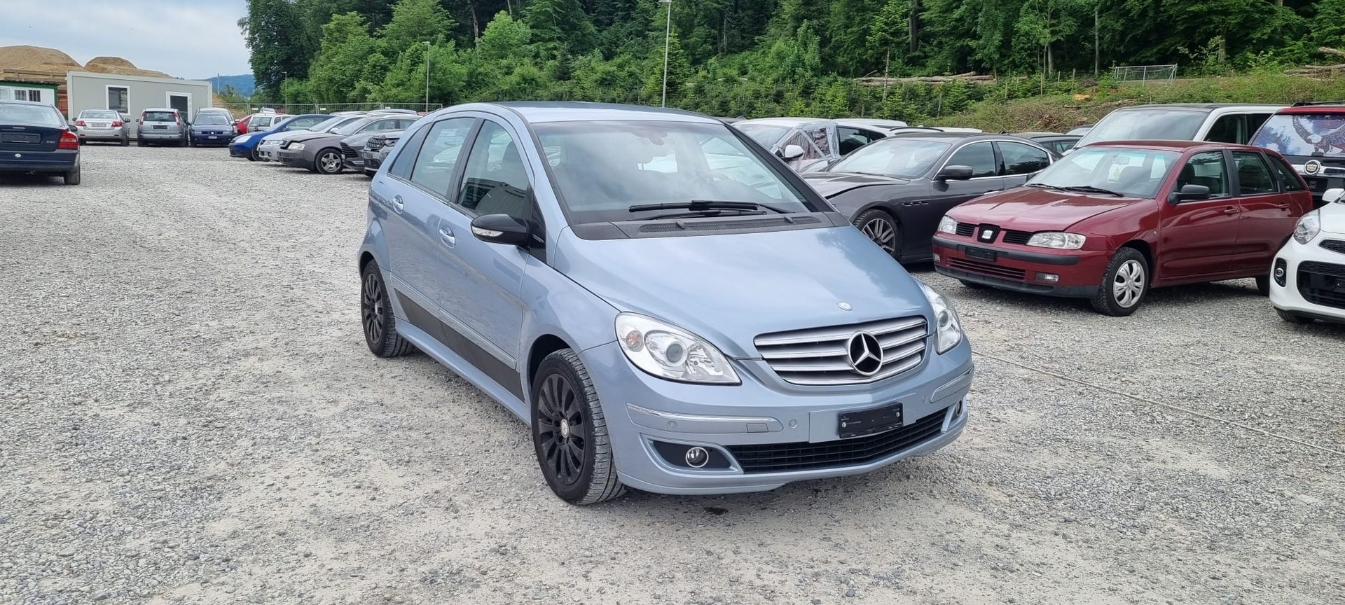 MERCEDES-BENZ B 200-image-6