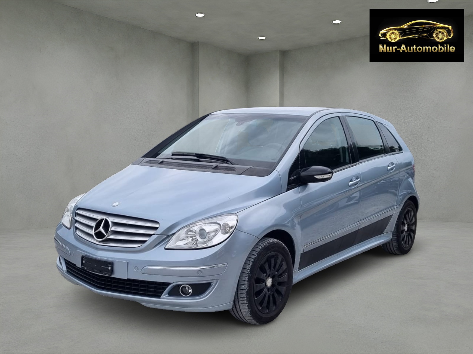 MERCEDES-BENZ B 200-image-0