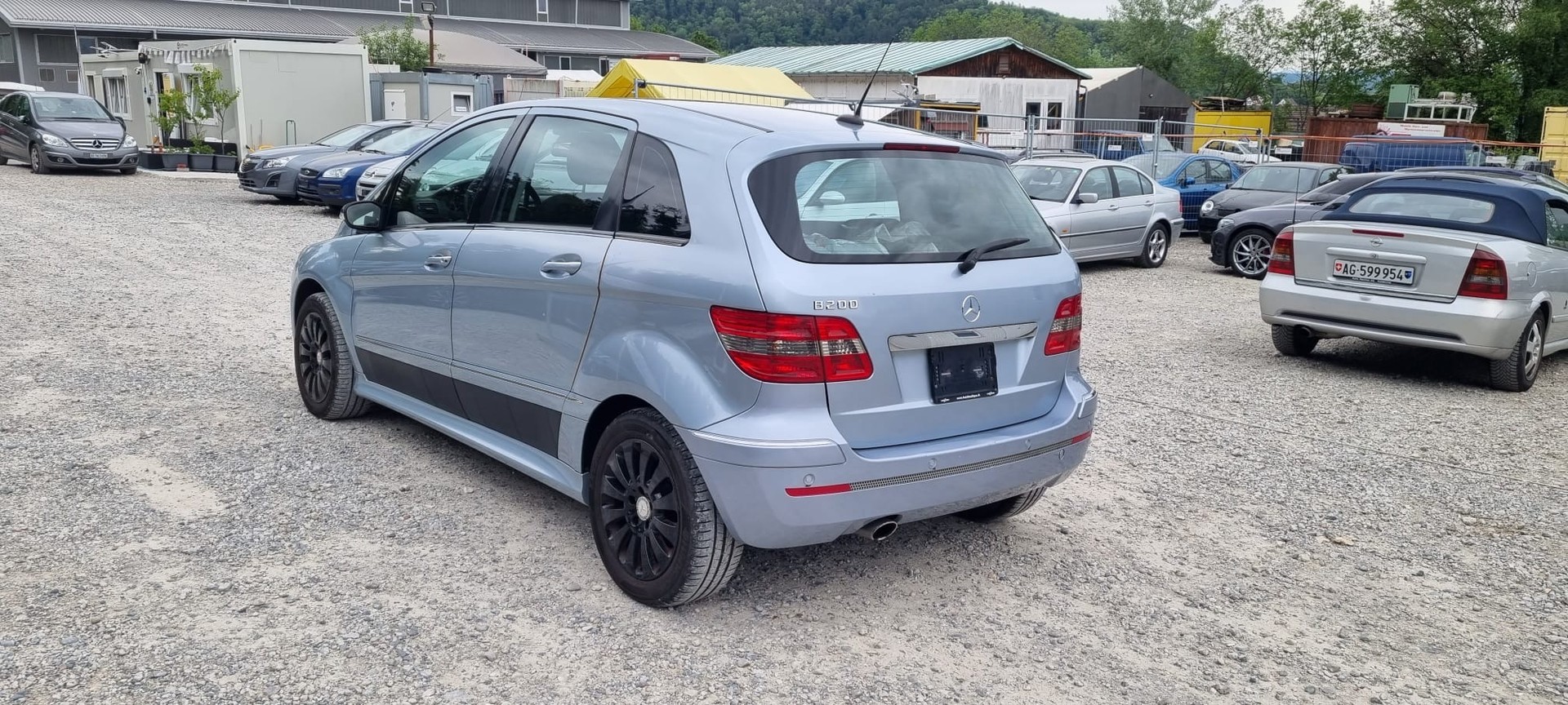 MERCEDES-BENZ B 200-image-2