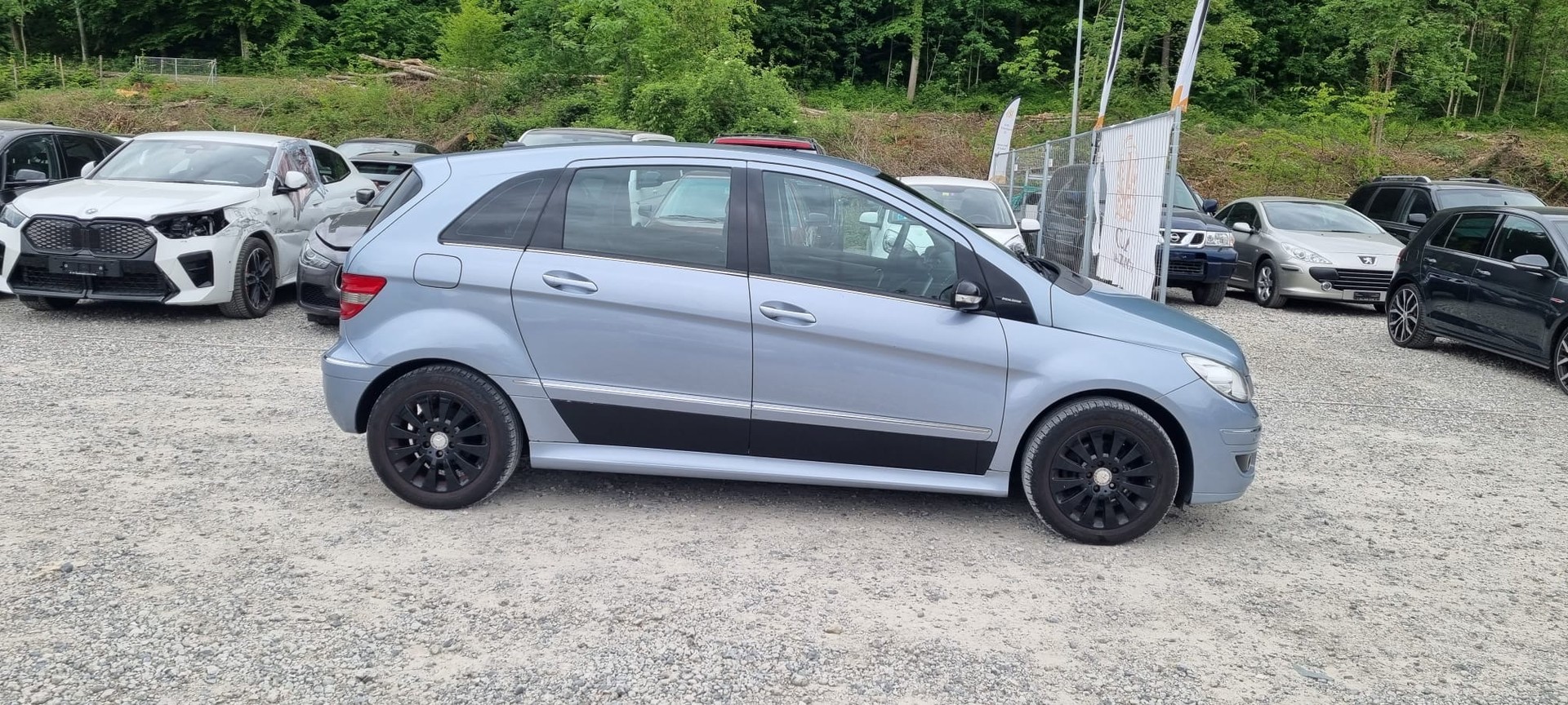 MERCEDES-BENZ B 200-image-5