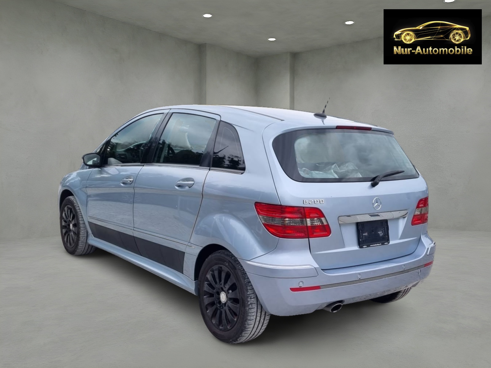 MERCEDES-BENZ B 200-image-2