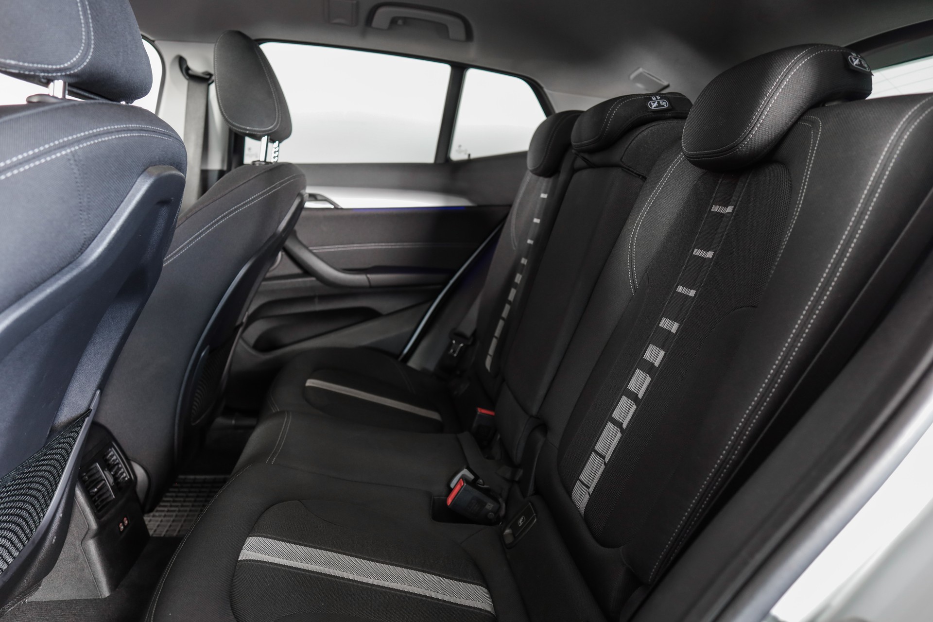 BMW X2 xDrive 18d-image-13