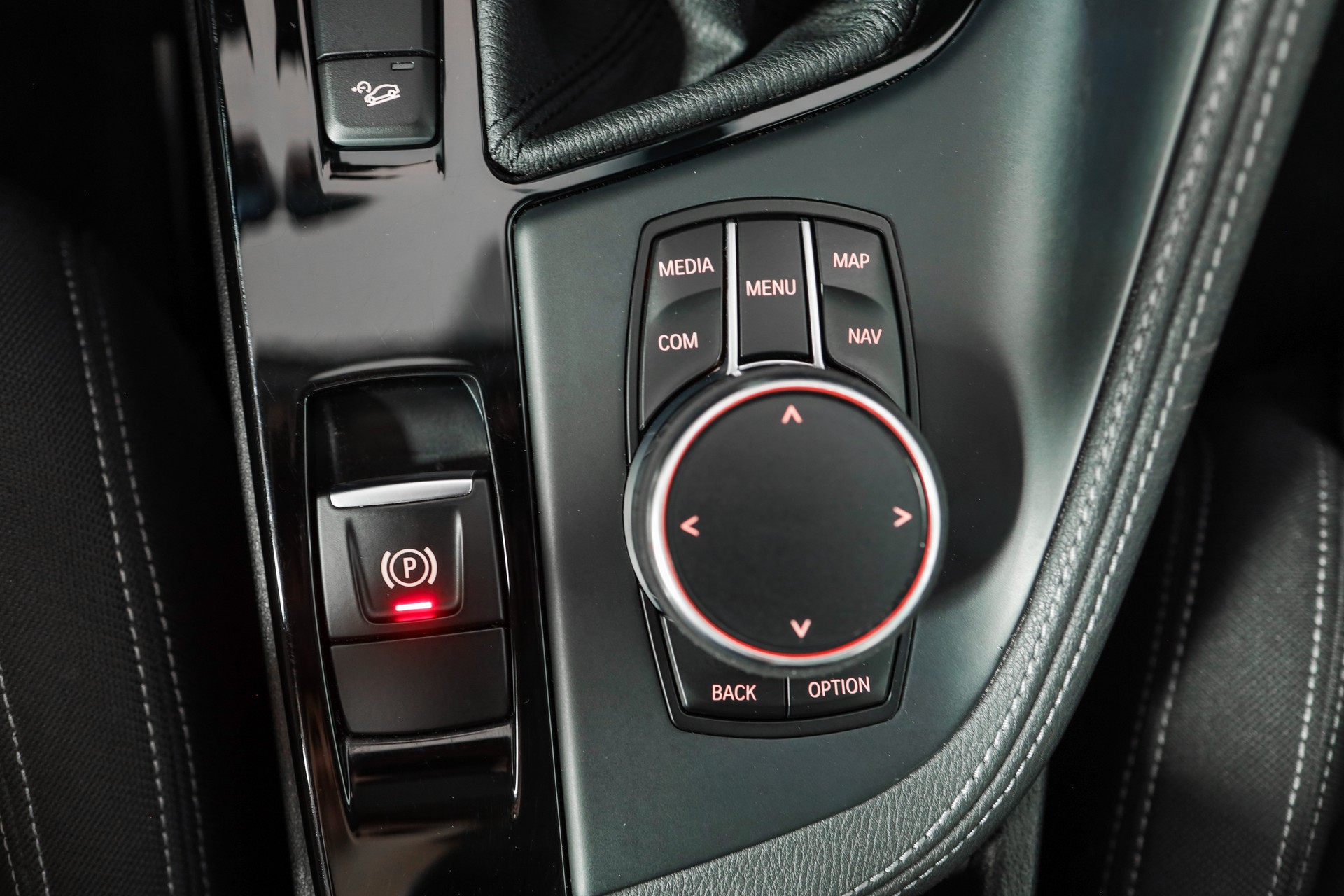 BMW X2 xDrive 18d-image-21