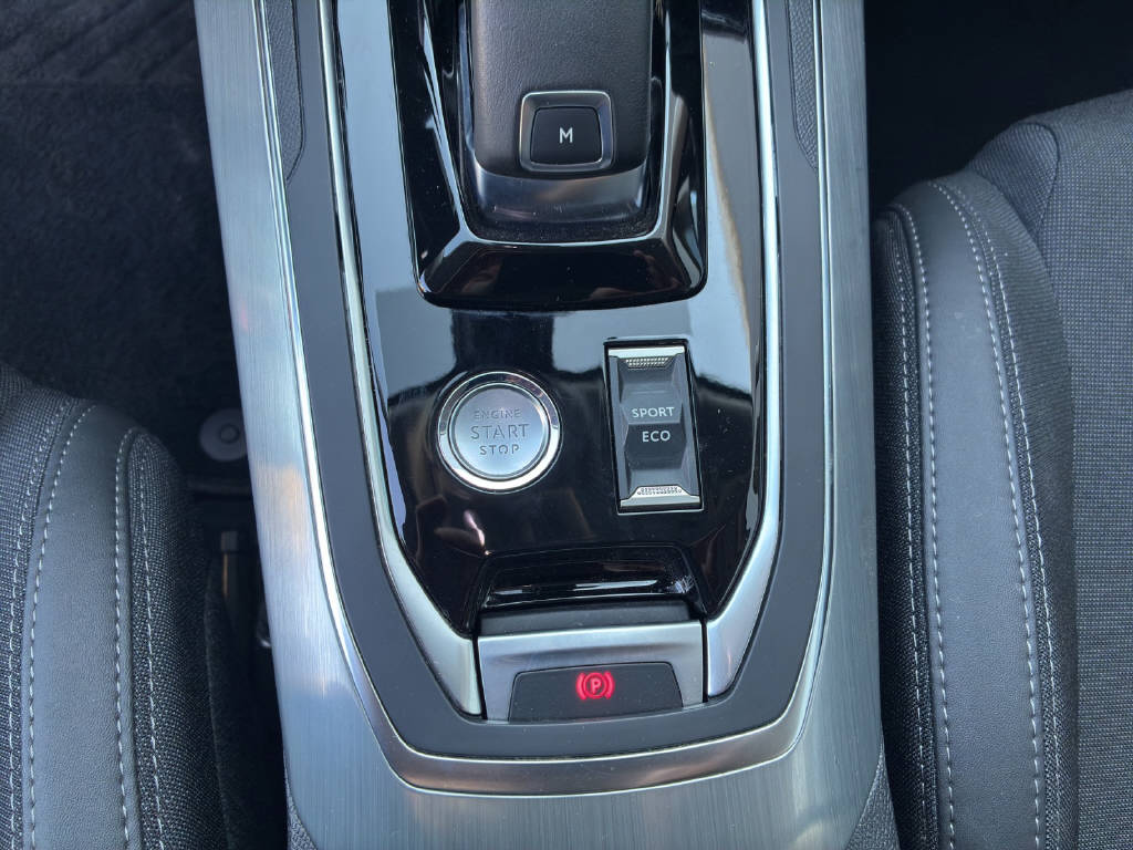 PEUGEOT 308 SW 1.5 BlueHDi Allure Pack-image-16