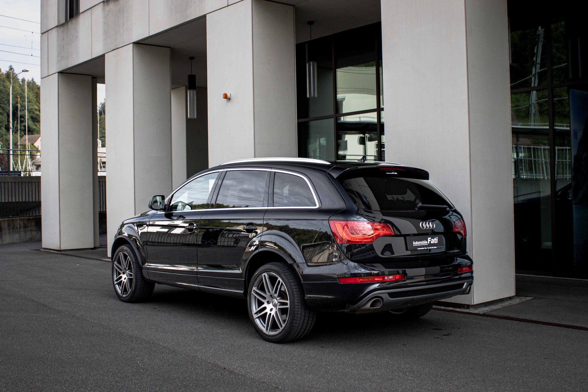 AUDI Q7 3.0 TDI S Line 7 Platz AHK! quattro tiptronic-showroom-element-1
