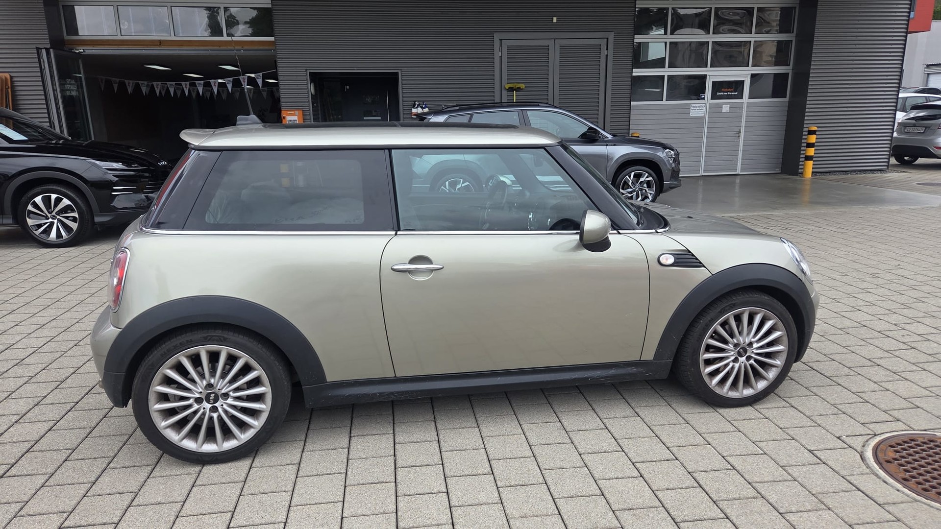 MINI Cooper-image-6