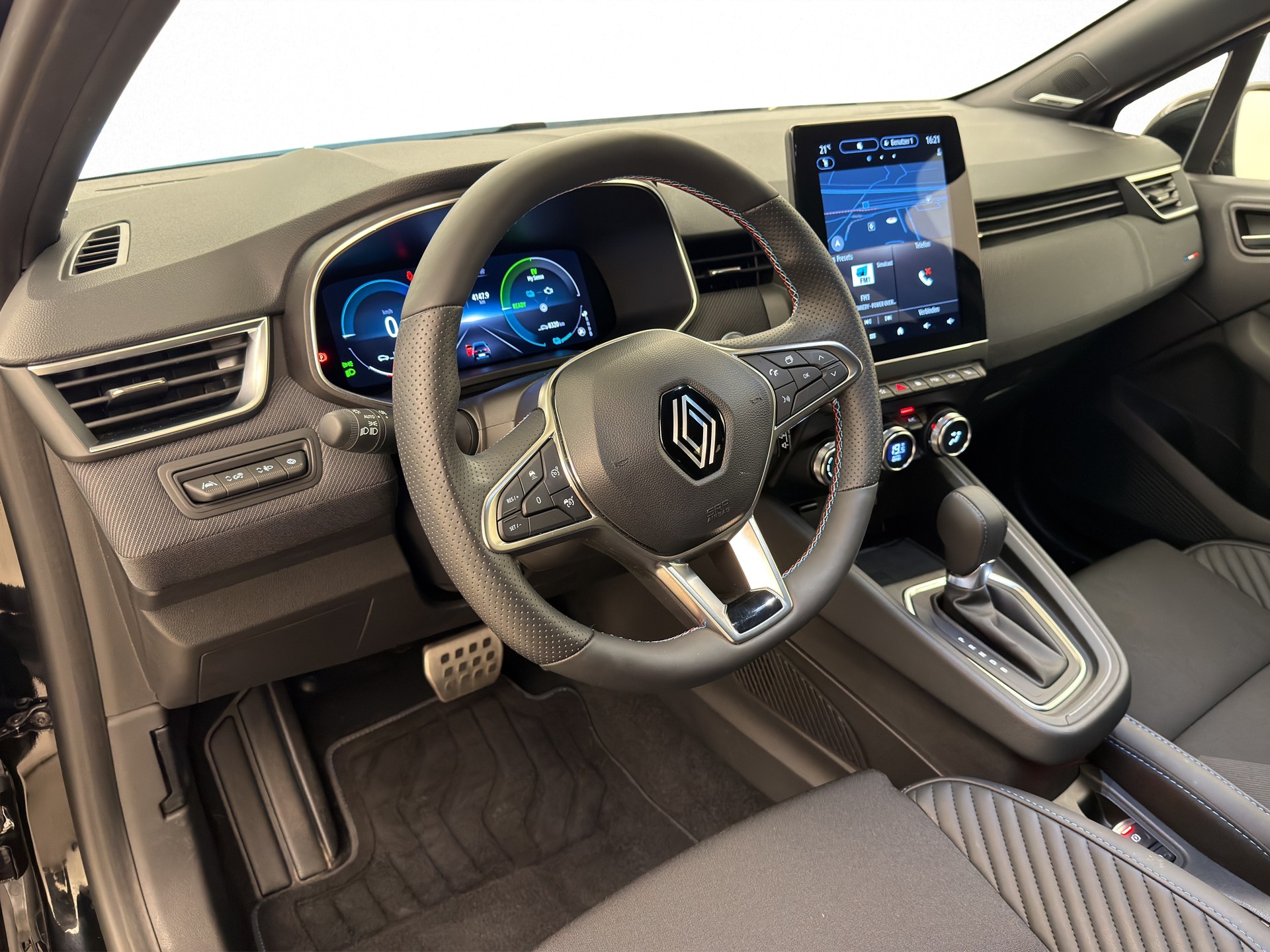 RENAULT Clio 1.6 E-Tech esprit Alpine-image-14