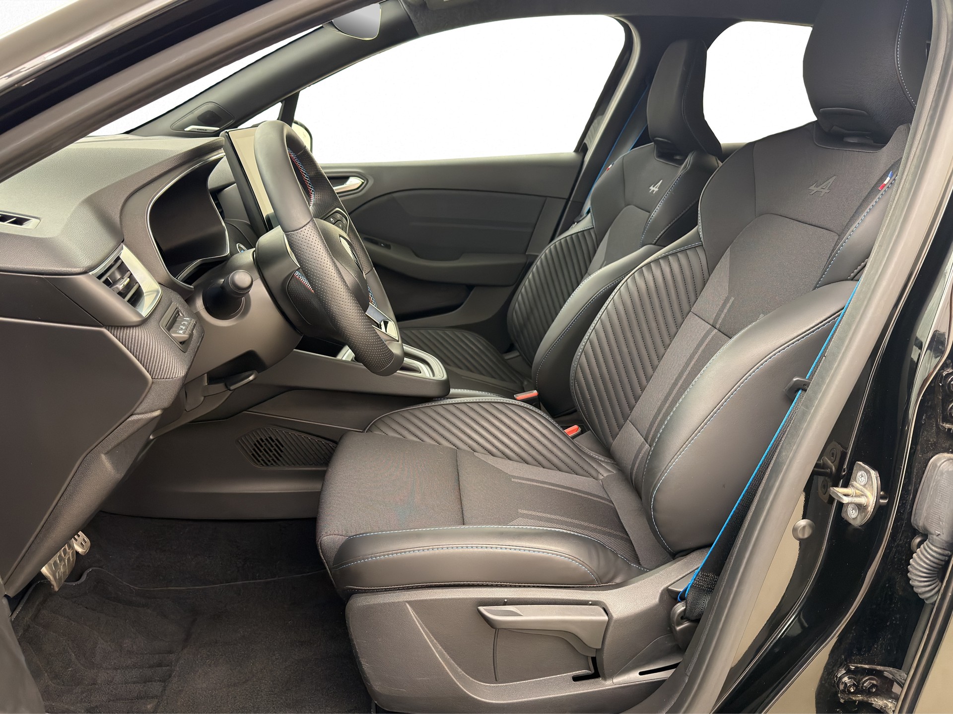 RENAULT Clio 1.6 E-Tech esprit Alpine-image-6