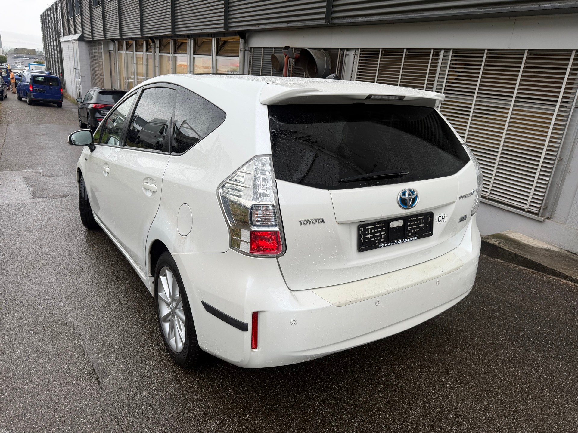 TOYOTA Prius+ 1.8 VVT-i HSD Luna ** 7-Plätzer ** Gr-Navi ** RF-Kamera ** Panorama-Glasdach ** H-UP-Disp ** Frisch Ab MFK & Service **-image-11