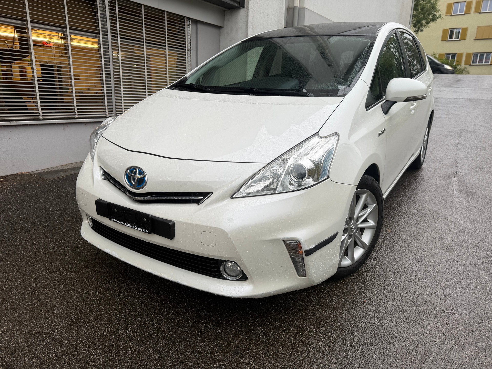 TOYOTA Prius+ 1.8 VVT-i HSD Luna ** 7-Plätzer ** Gr-Navi ** RF-Kamera ** Panorama-Glasdach ** H-UP-Disp ** Frisch Ab MFK & Service **-image-0