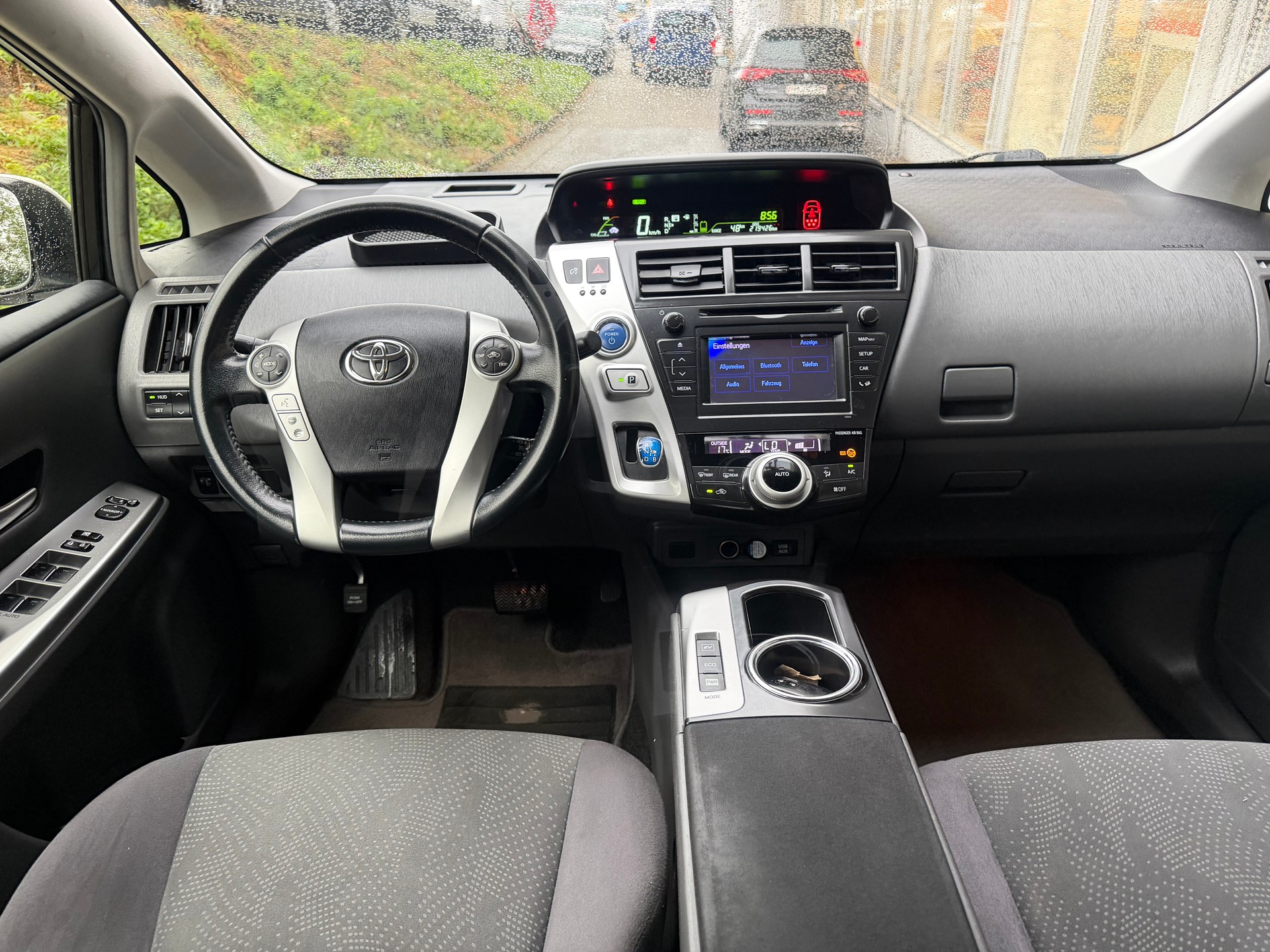 TOYOTA Prius+ 1.8 VVT-i HSD Luna ** 7-Plätzer ** Gr-Navi ** RF-Kamera ** Panorama-Glasdach ** H-UP-Disp ** Frisch Ab MFK & Service **-image-3