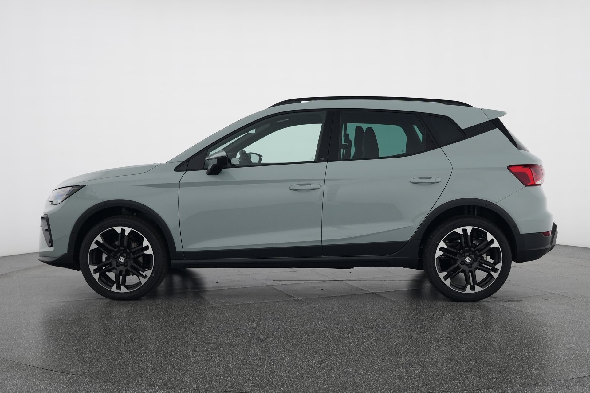 SEAT Arona 1.5 Eco TSI Move FR DSG-image-2