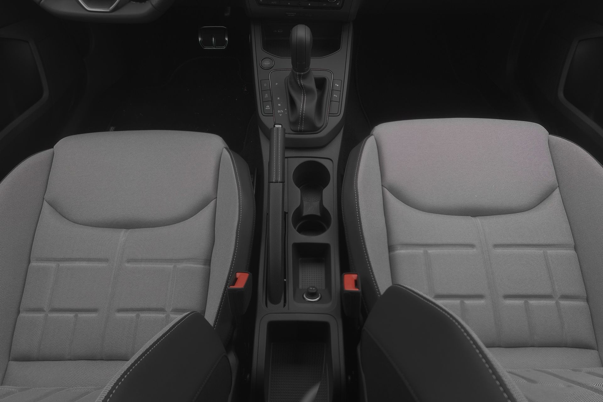SEAT Arona 1.5 Eco TSI Move FR DSG-image-8