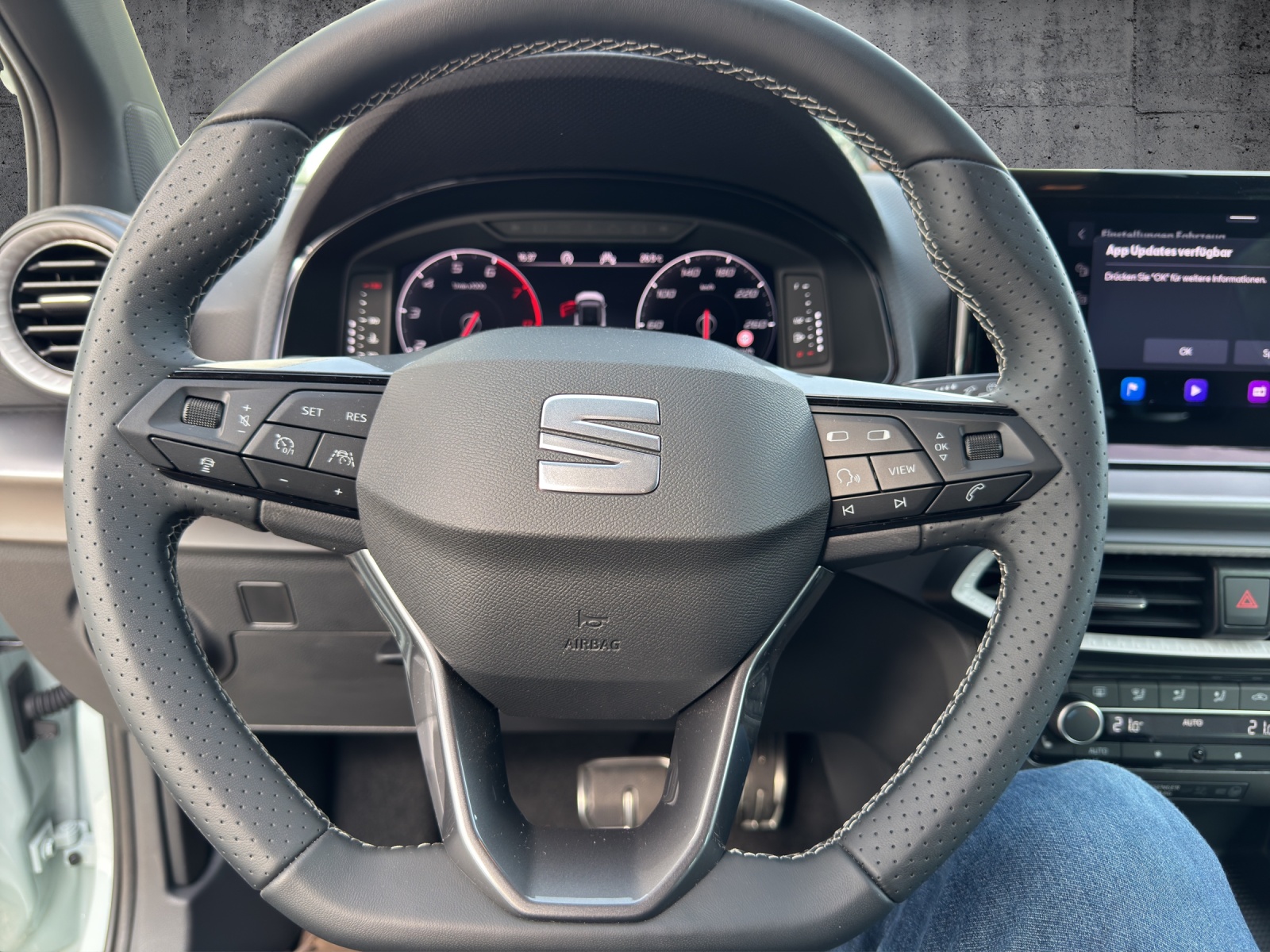 SEAT Arona 1.5 Eco TSI Move FR DSG-image-9
