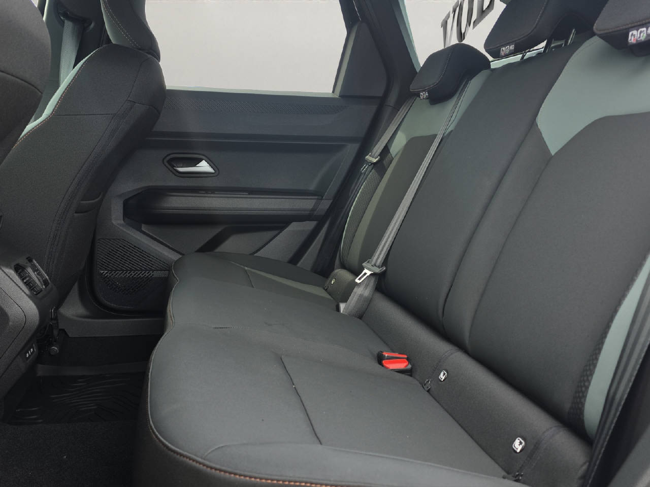 DACIA Bigster 1.2 Hybrid Extreme 4WD-image-10