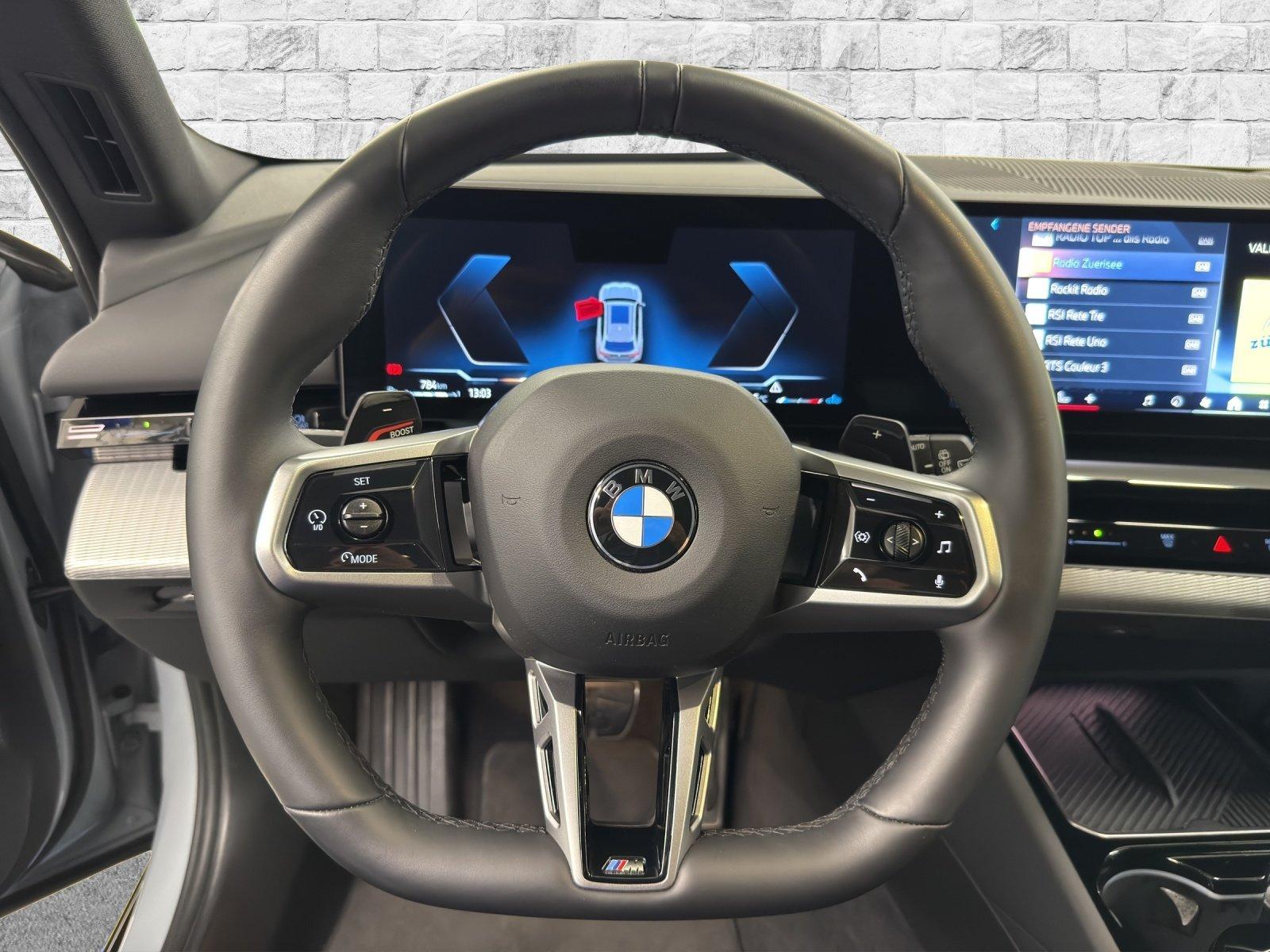 BMW 520d xDrive Touring M Sport-image-9