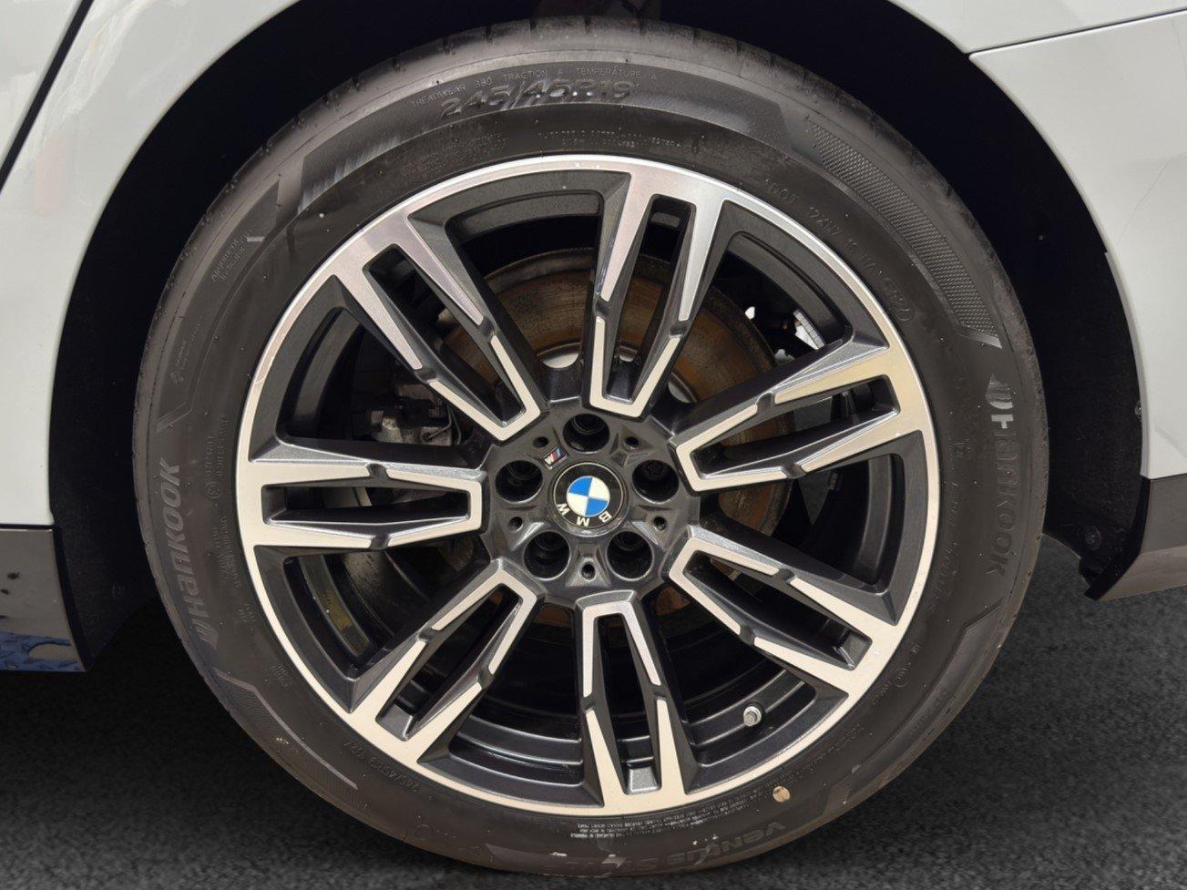 BMW 520d xDrive Touring M Sport-image-8