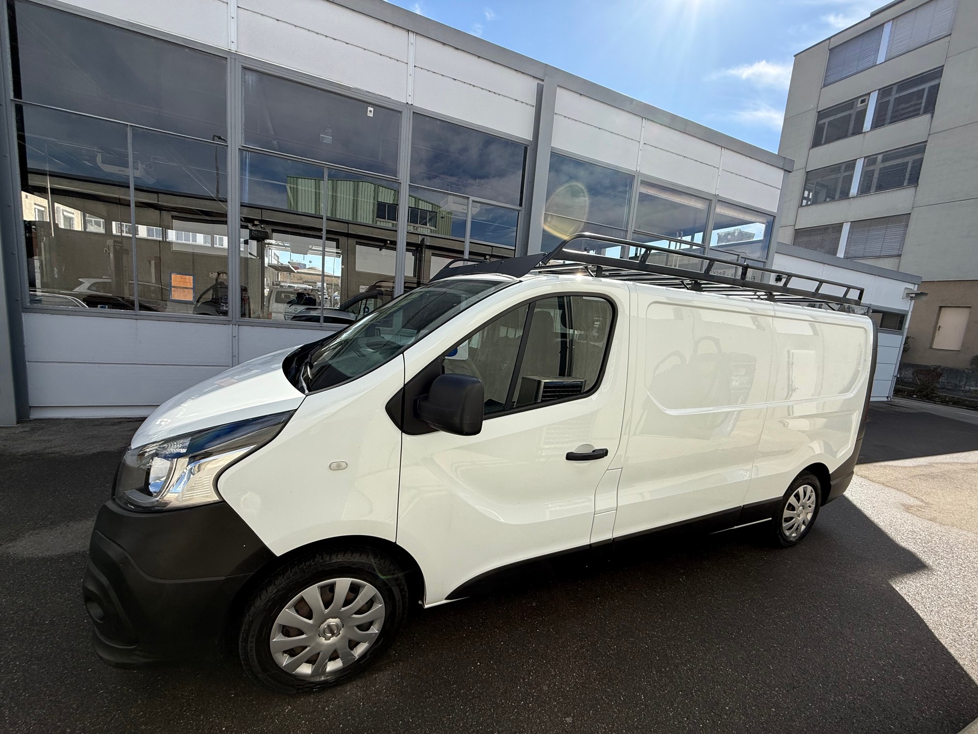 NISSAN NV300 dCi 120 2.9 L2H1 Pro *Aus 1st.Erster CH Hand *Frisch ab MFK *AC *Lange Version *Ausrüstung mit Schubladen-image-8