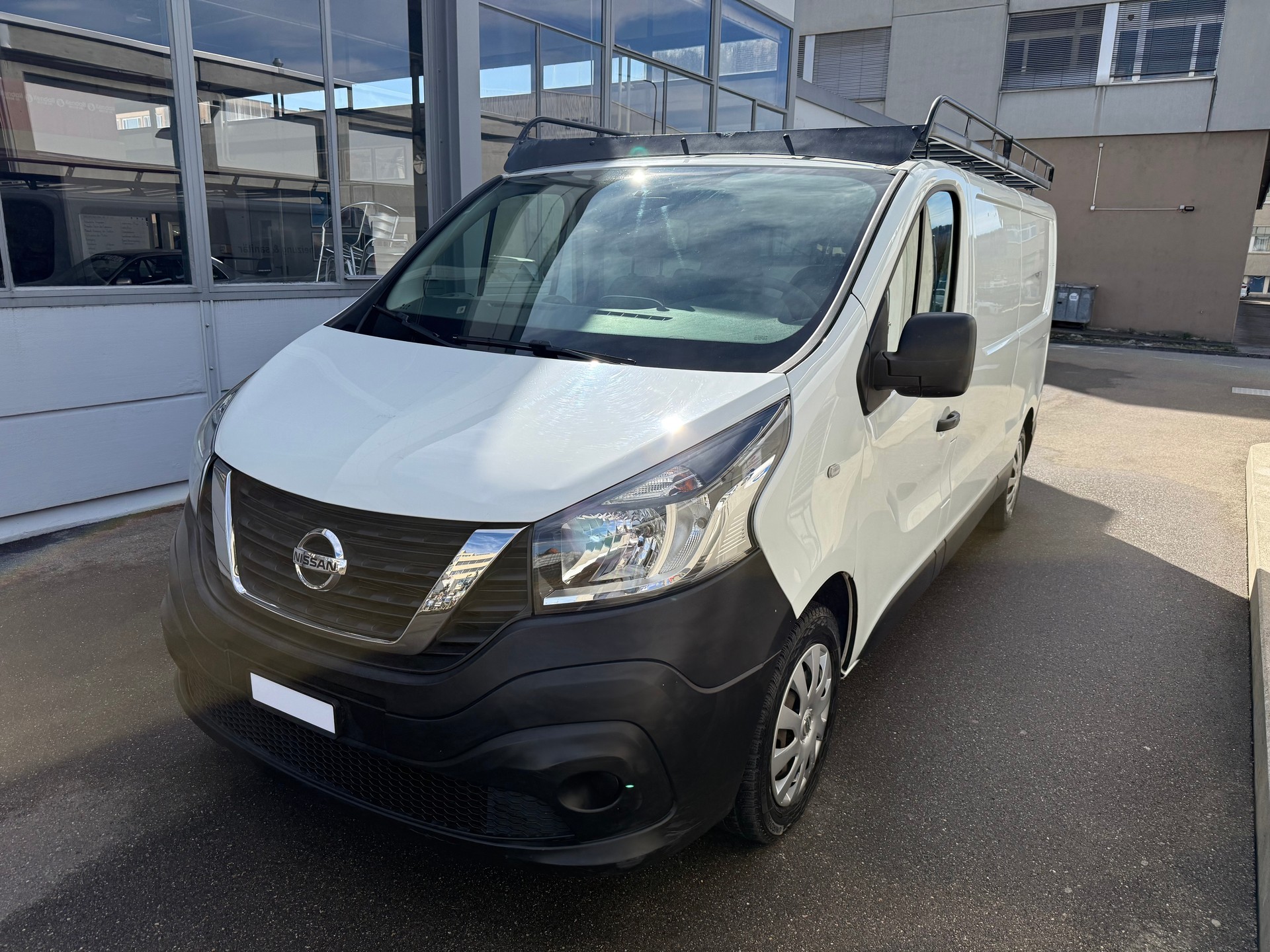 NISSAN NV300 dCi 120 2.9 L2H1 Pro *Aus 1st.Erster CH Hand *Frisch ab MFK *AC *Lange Version *Ausrüstung mit Schubladen-image-0