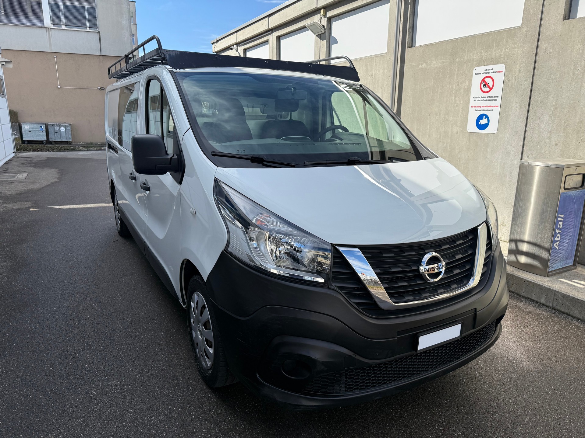 NISSAN NV300 dCi 120 2.9 L2H1 Pro *Aus 1st.Erster CH Hand *Frisch ab MFK *AC *Lange Version *Ausrüstung mit Schubladen-image-1
