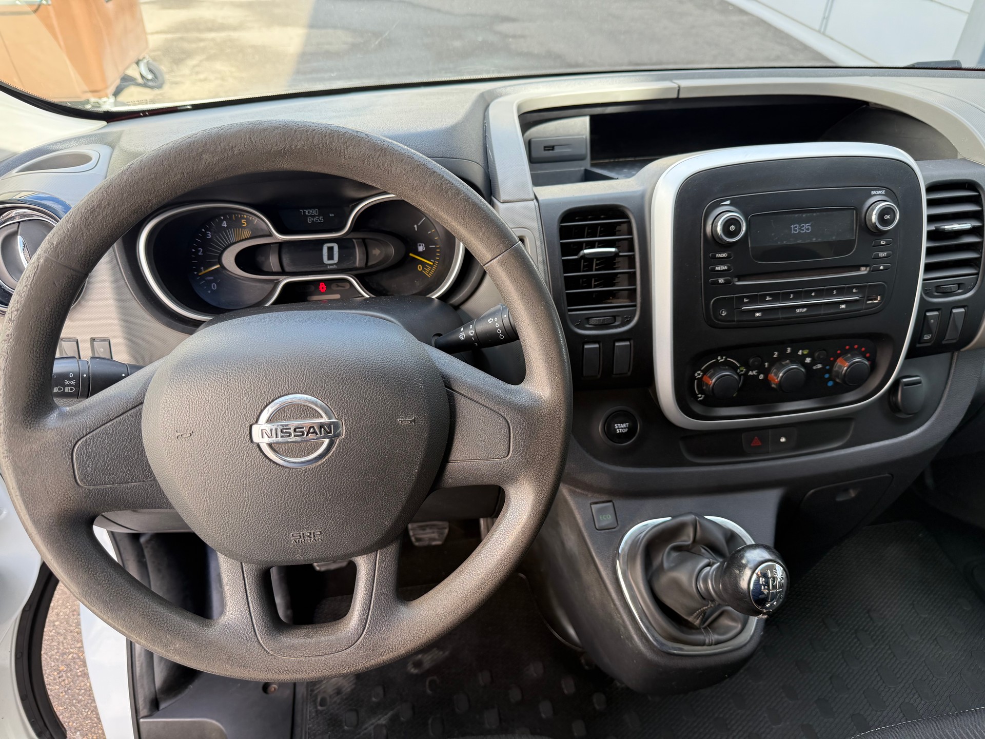 NISSAN NV300 dCi 120 2.9 L2H1 Pro *Aus 1st.Erster CH Hand *Frisch ab MFK *AC *Lange Version *Ausrüstung mit Schubladen-image-9