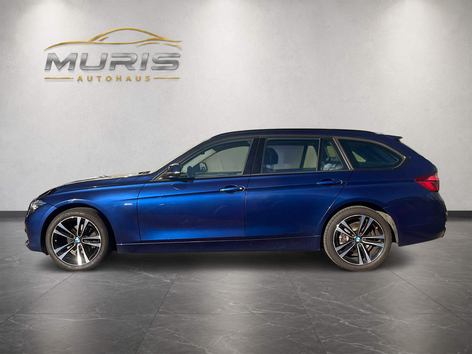 BMW 320i xDrive Touring Edition Sport Line Steptronic-image-1