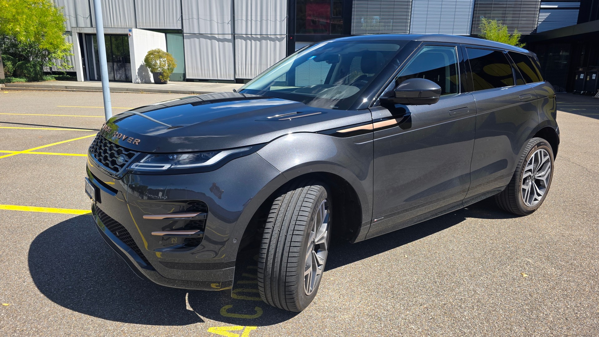 LAND ROVER 2.0 T 250 R-Dynamic SE