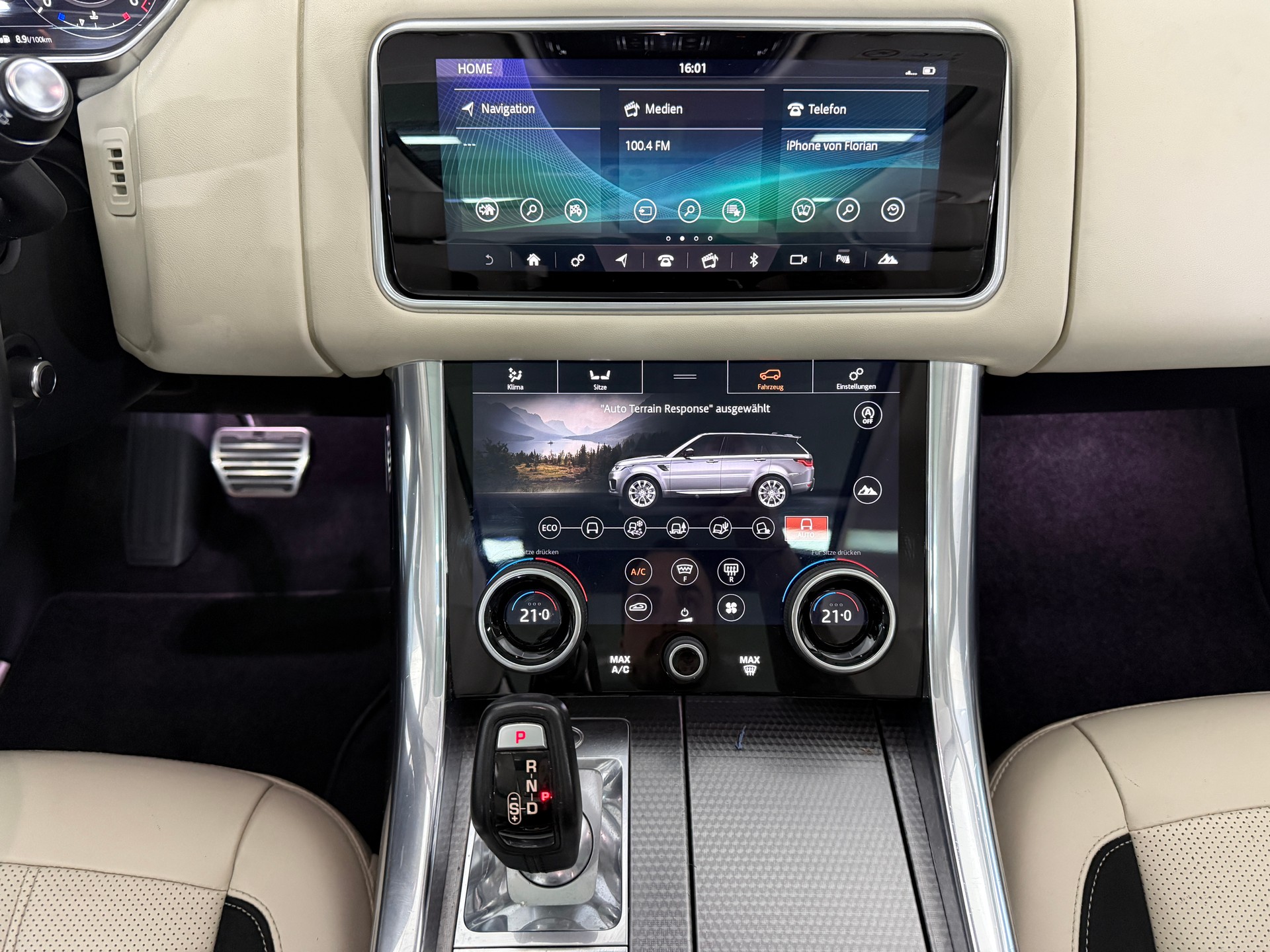 LAND ROVER Range Rover Sport 3.0 SDV6 HSE Automatic-image-9