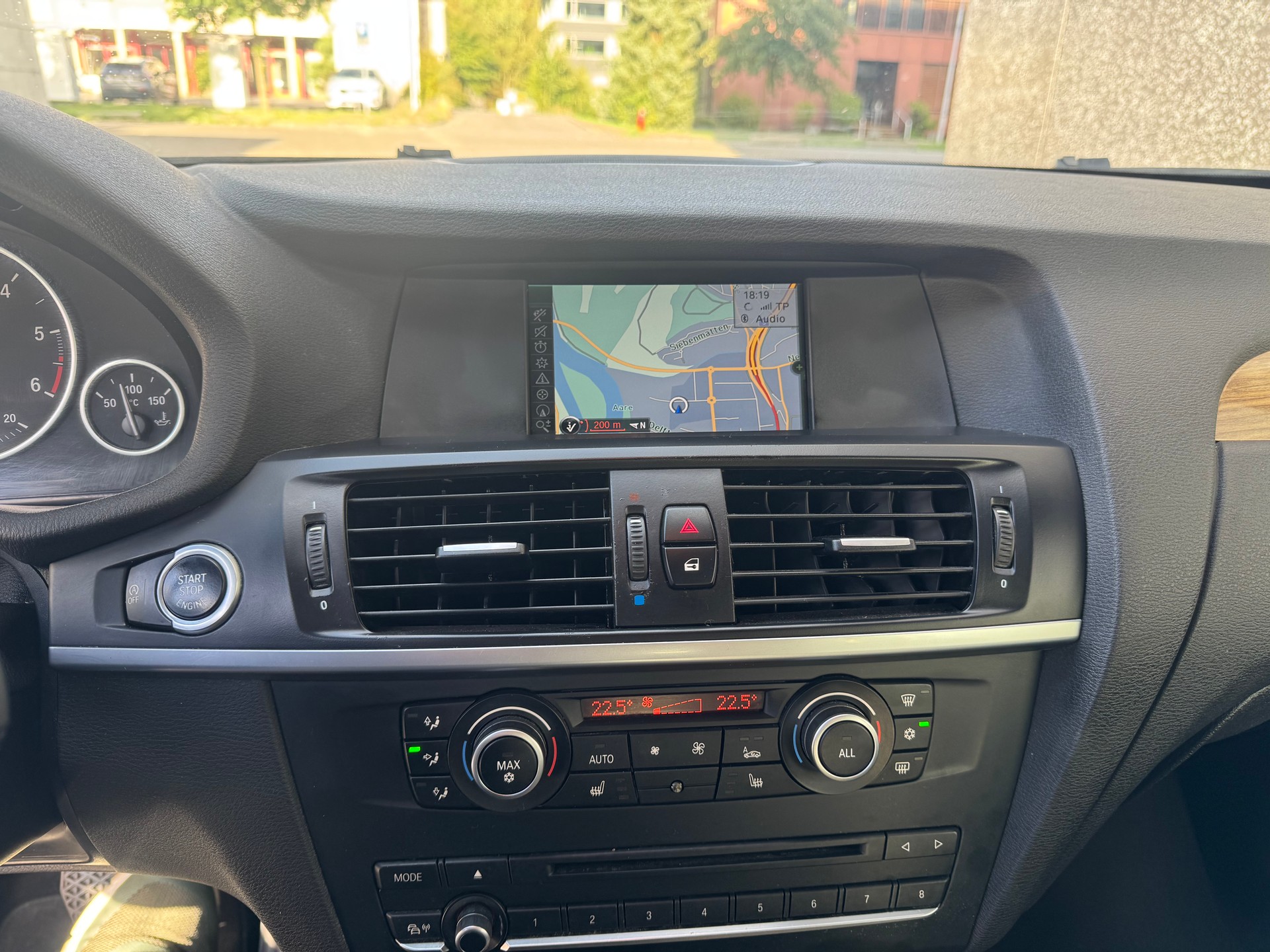 BMW X3 xDrive 20d Steptronic-image-15