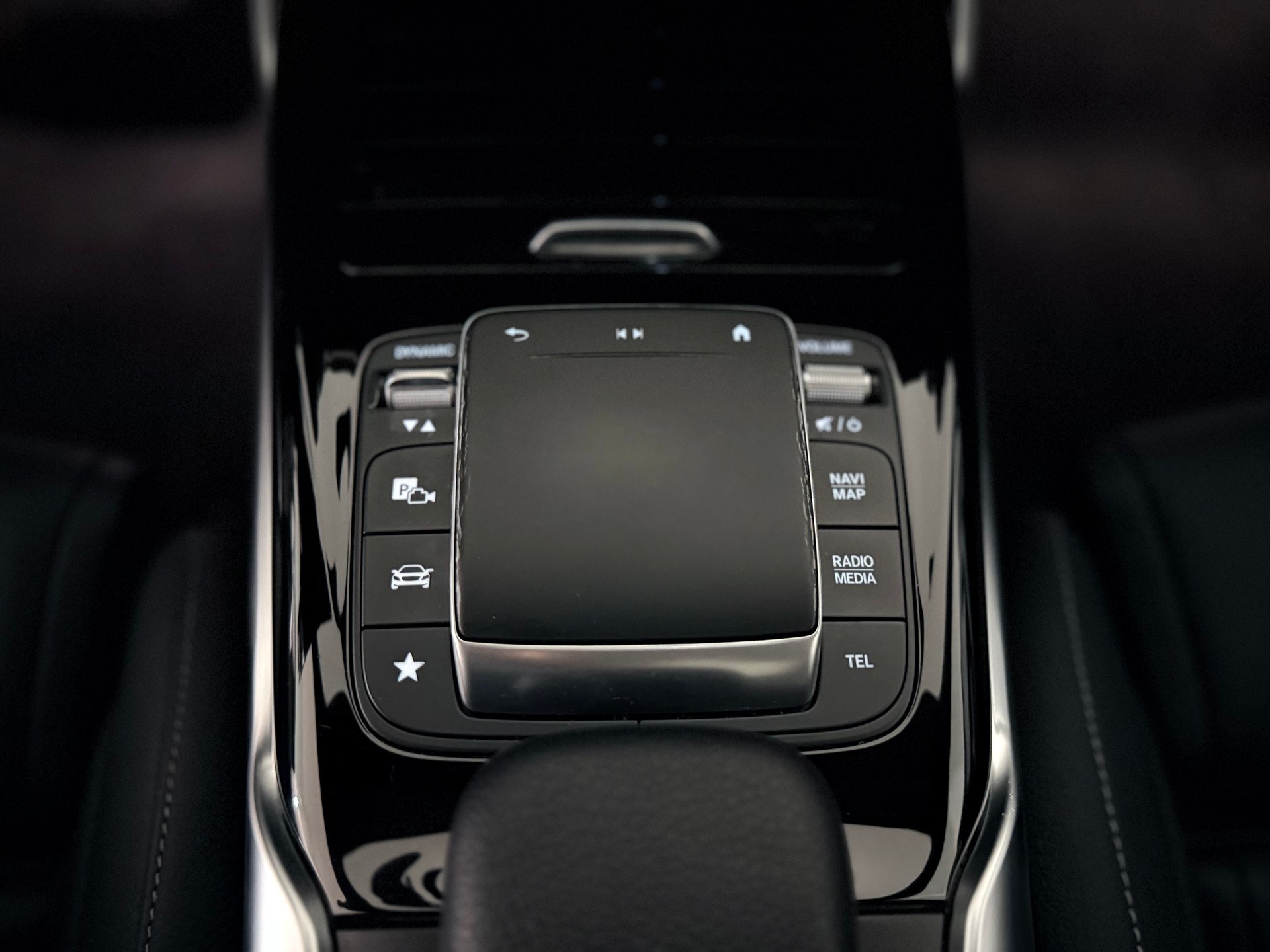 MERCEDES-BENZ CLA Shooting Brake 45 S AMG 4Matic+ 8G-DCT-image-23