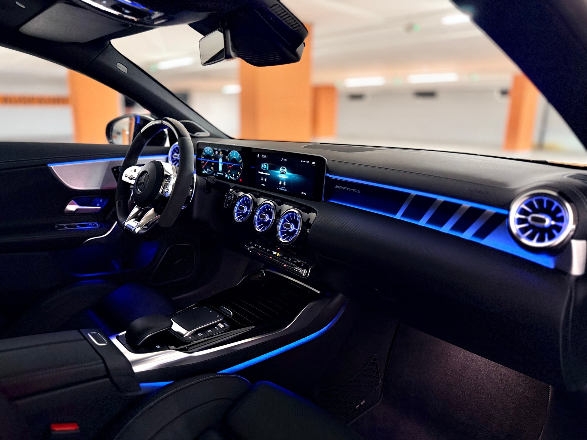 MERCEDES-BENZ CLA Shooting Brake 45 S AMG 4Matic+ 8G-DCT-image-14