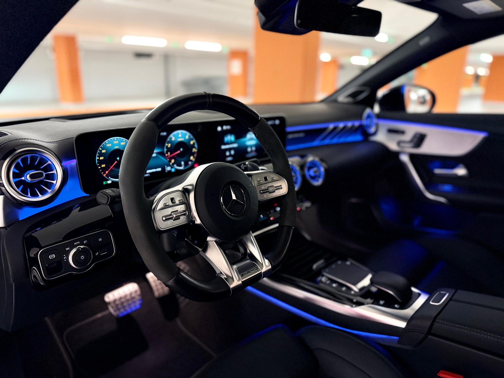MERCEDES-BENZ CLA Shooting Brake 45 S AMG 4Matic+ 8G-DCT-image-10