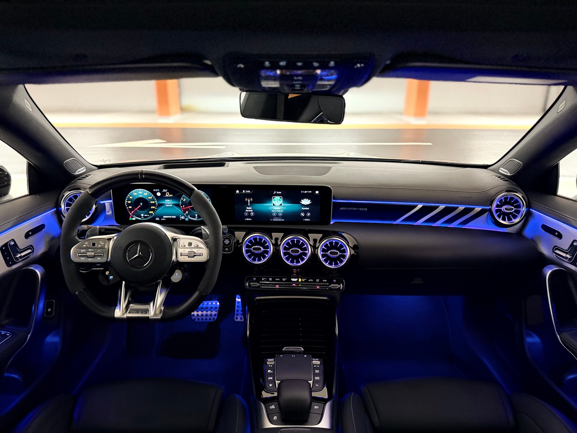 MERCEDES-BENZ CLA Shooting Brake 45 S AMG 4Matic+ 8G-DCT-image-11