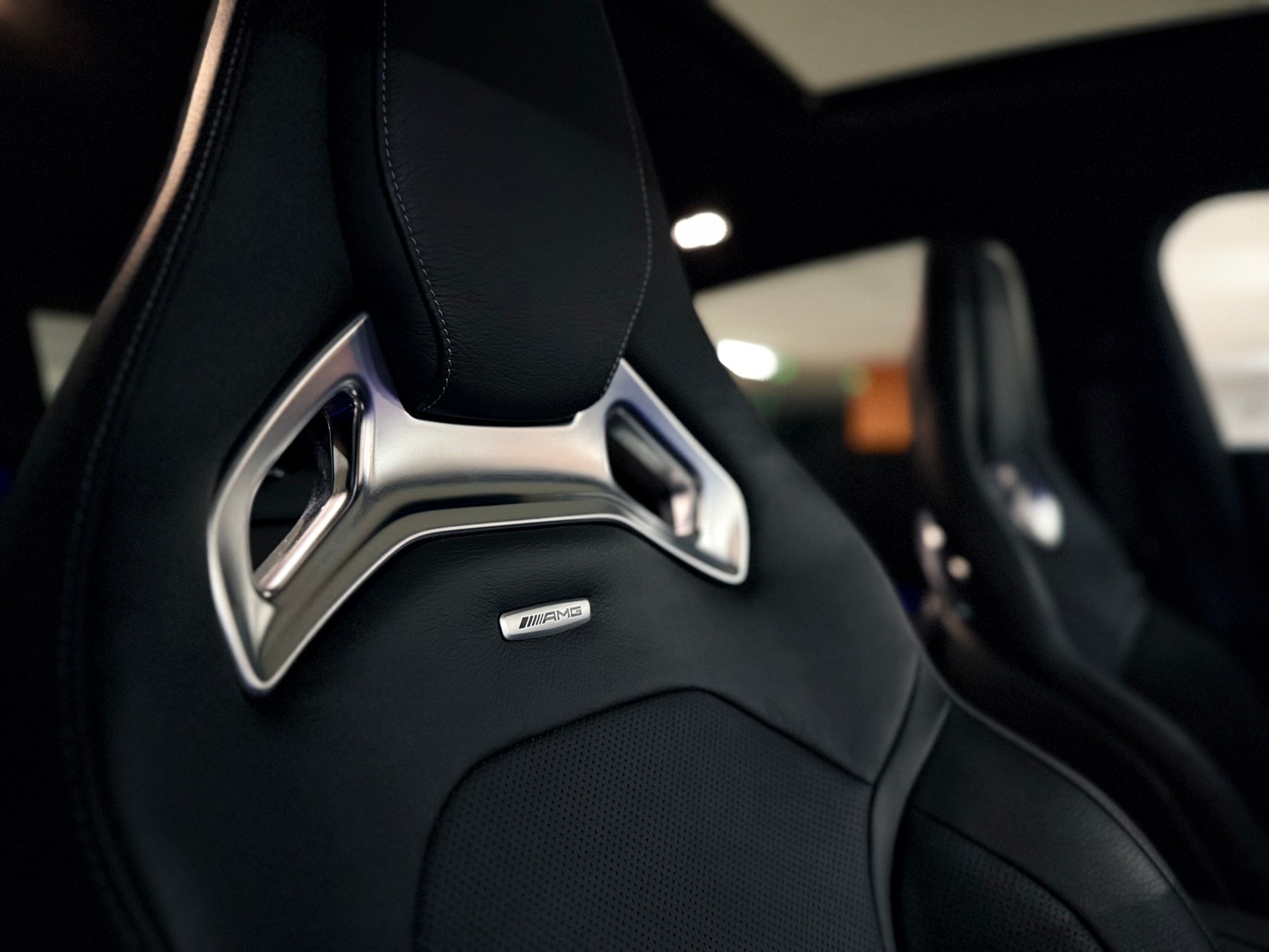 MERCEDES-BENZ CLA Shooting Brake 45 S AMG 4Matic+ 8G-DCT-image-17