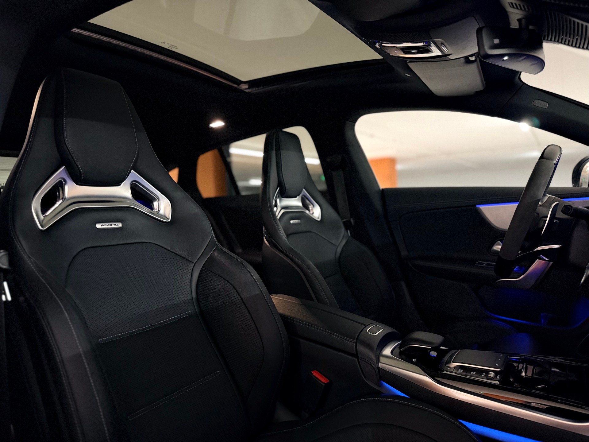 MERCEDES-BENZ CLA Shooting Brake 45 S AMG 4Matic+ 8G-DCT-image-16