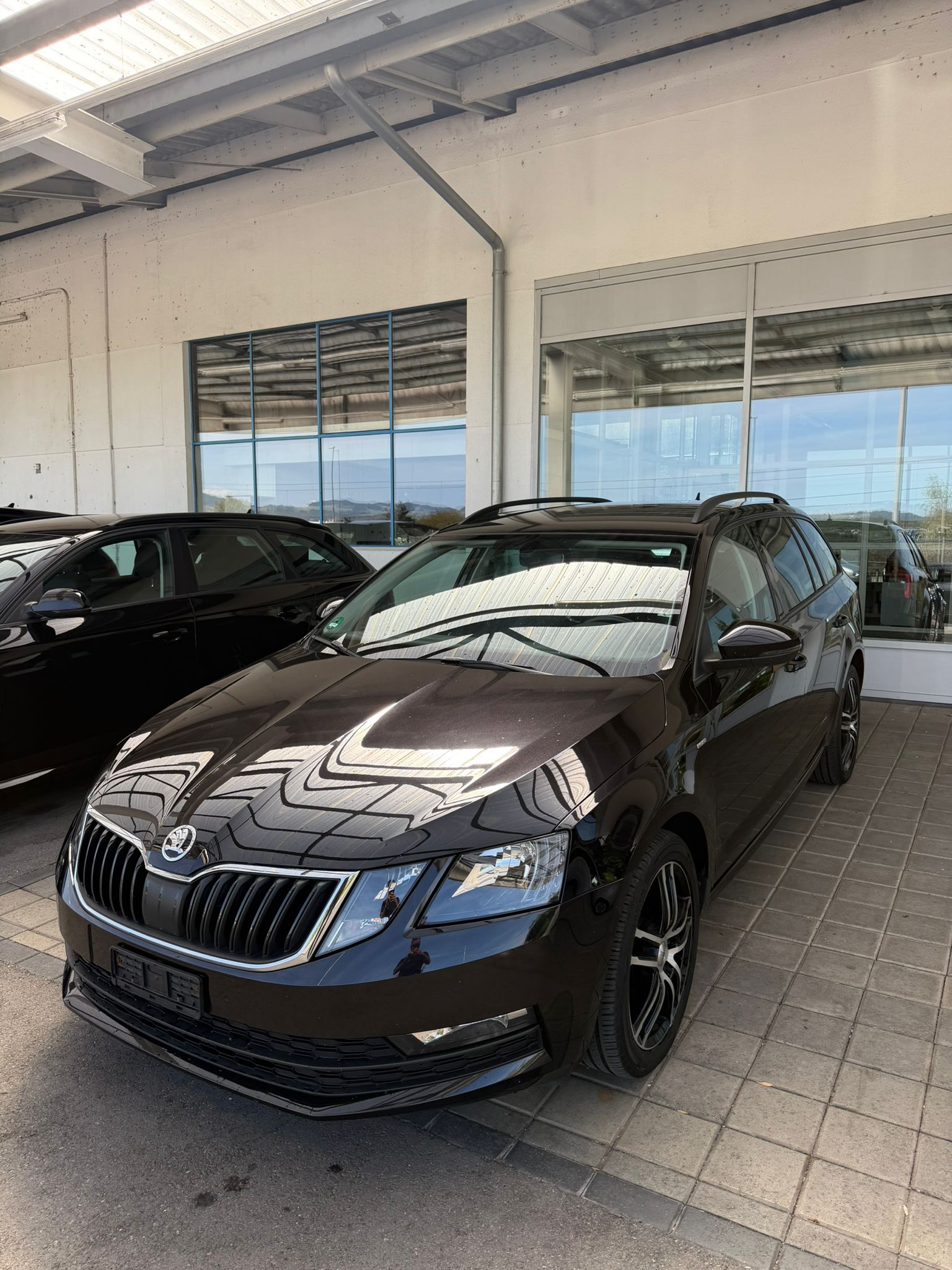 SKODA Octavia Combi 1.6 TDI Clever-image-2